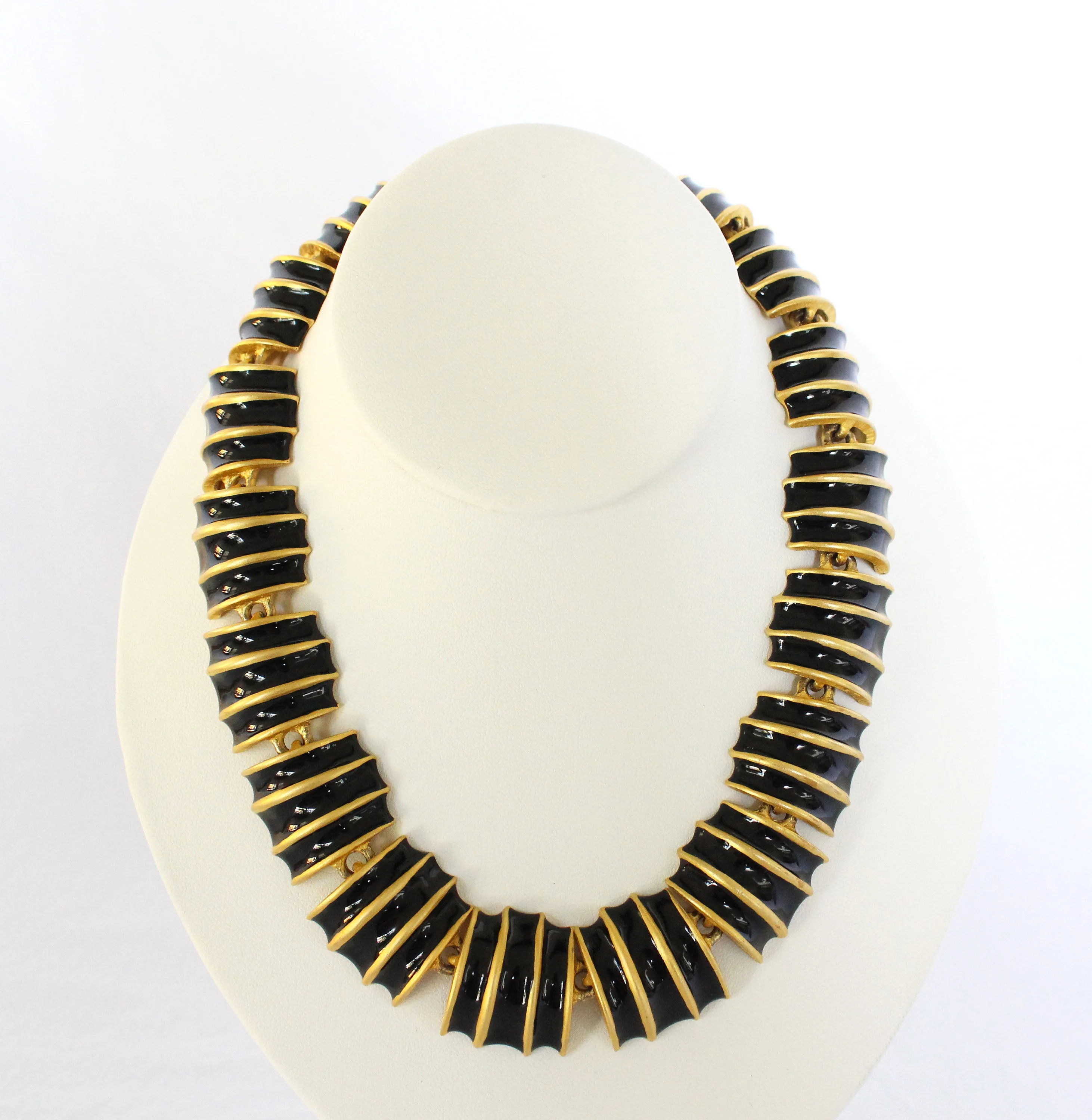 Stunning Black and Gold Egyptian Revival Necklace and Earrings Set - Etruscan Roman Greek Vintage Jewelry, Estate Jewelry, Haute Couture - Image 5