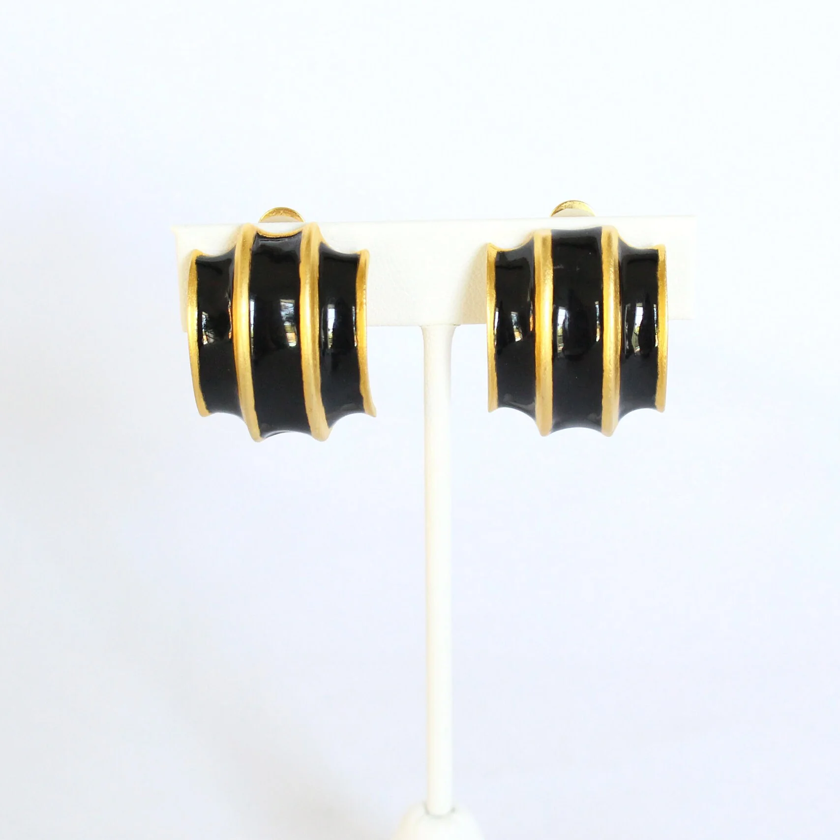 Stunning Black and Gold Egyptian Revival Necklace and Earrings Set - Etruscan Roman Greek Vintage Jewelry, Estate Jewelry, Haute Couture - Image 6