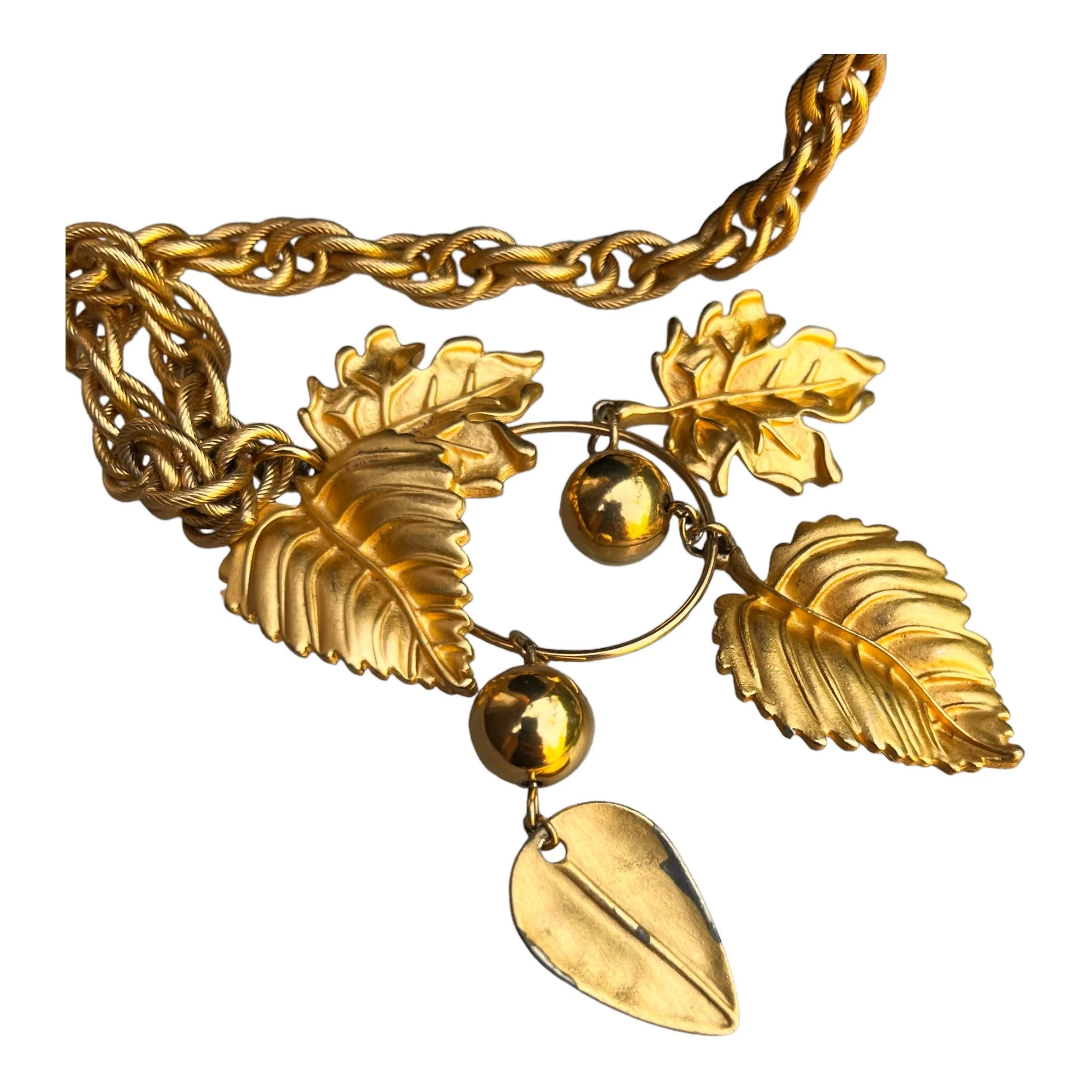 Sublime Vintage Napier Long Matte Gold Pendant Necklace 80s 90s Runway Heavy Rope Chain Leaf Charms by Napier - Image 3