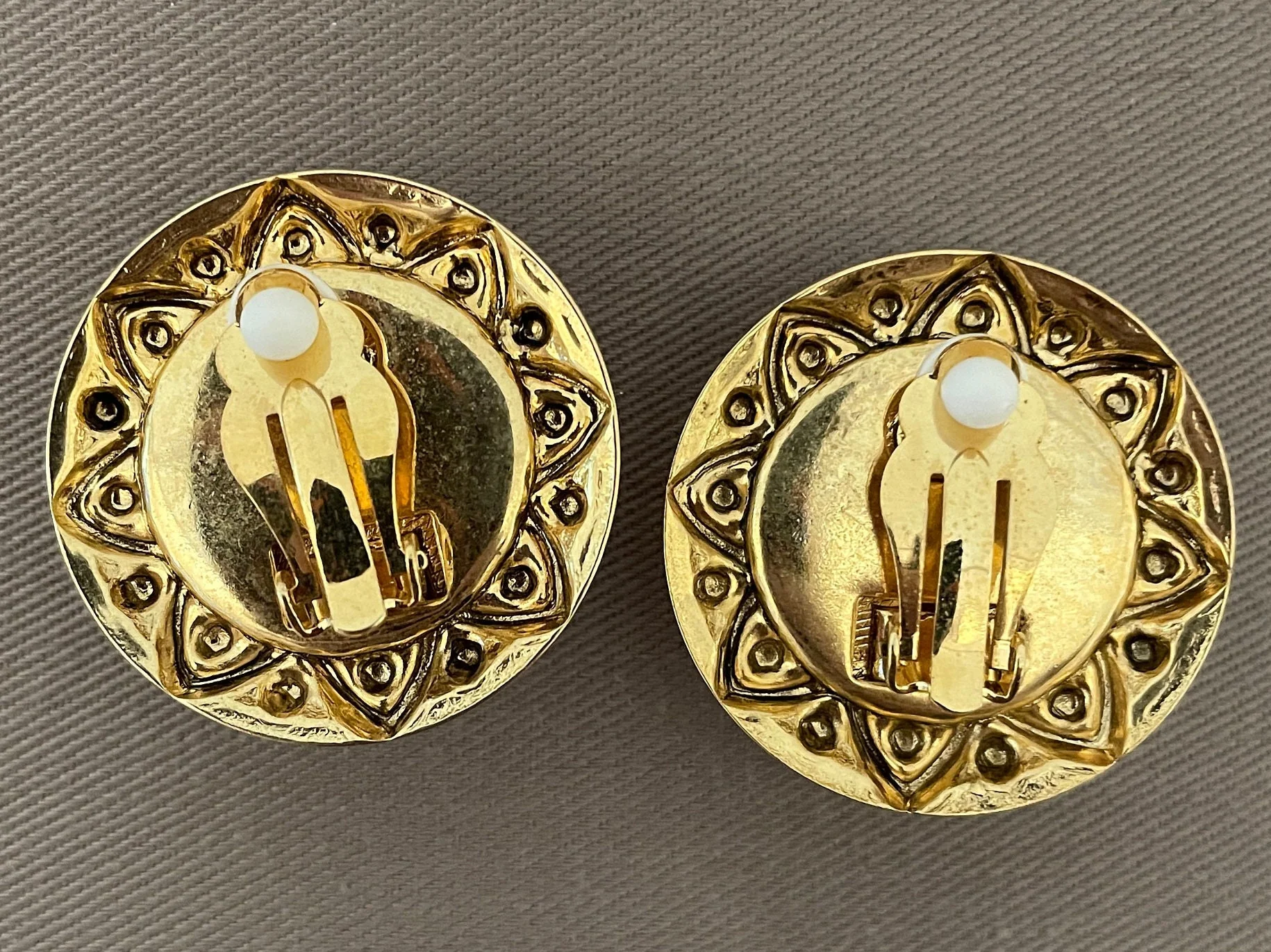 Sunburst Byzantine Etruscan Cabochon Clip On Statement Earrings Two In One Starburst Earrings - Image 3