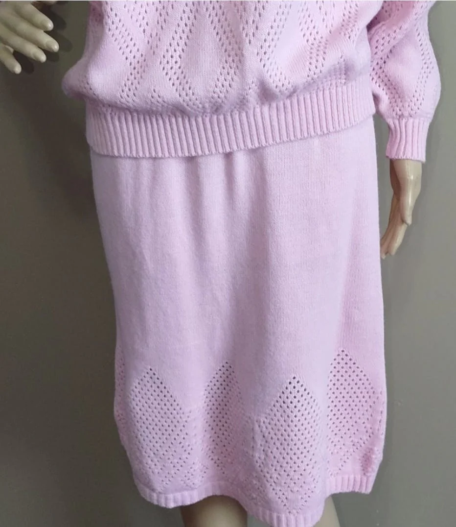 80's Pink Knit Skirt Set by Anthony Richards Usa - Image 4
