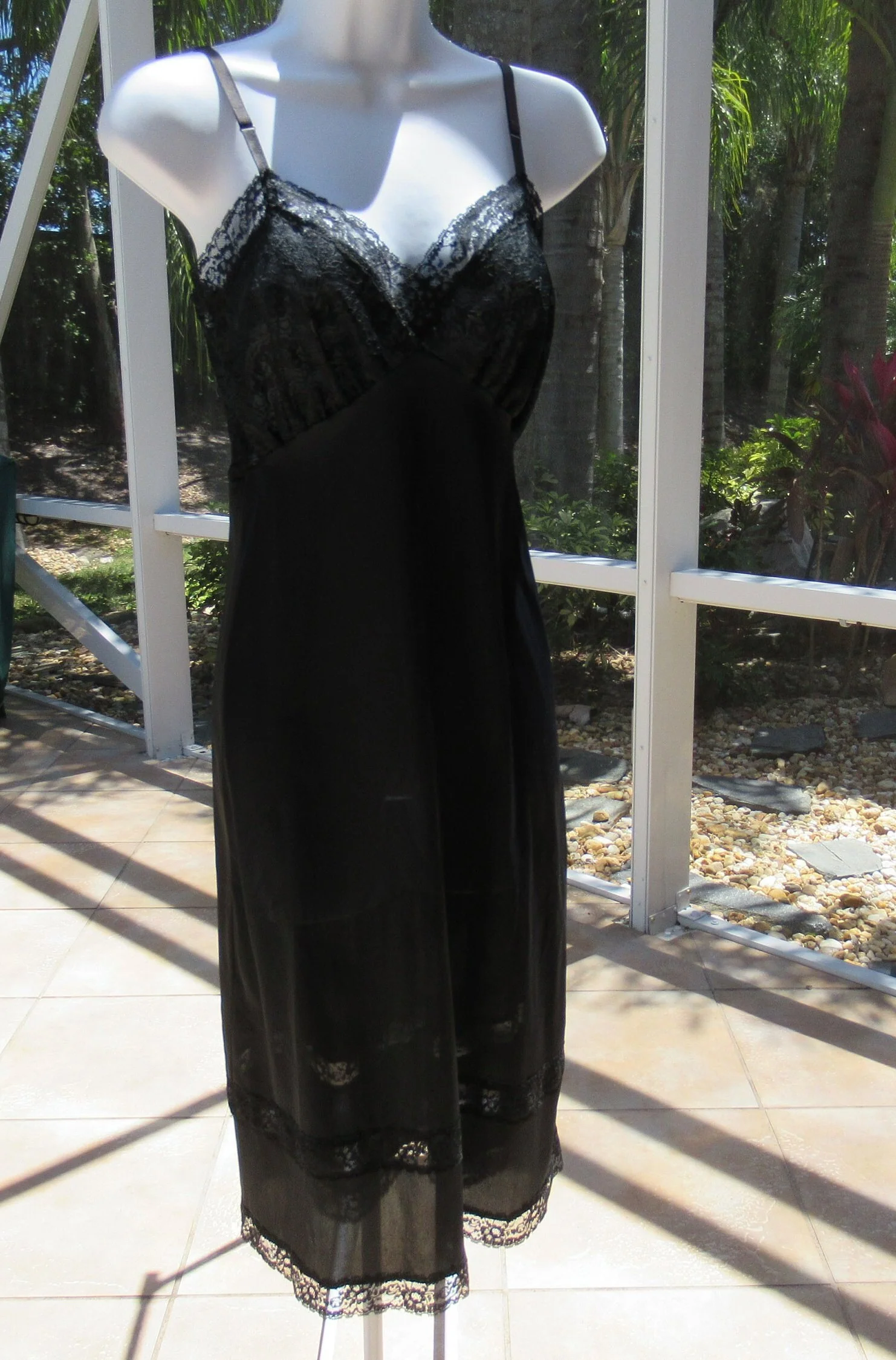 Sz 32 Bust Slip Lace Bodice and Hem Details Black Nylon, Made In Usa In Early 60s, Awesome, Well Made and Beautifully Sexy by Van Raalte - Image 7