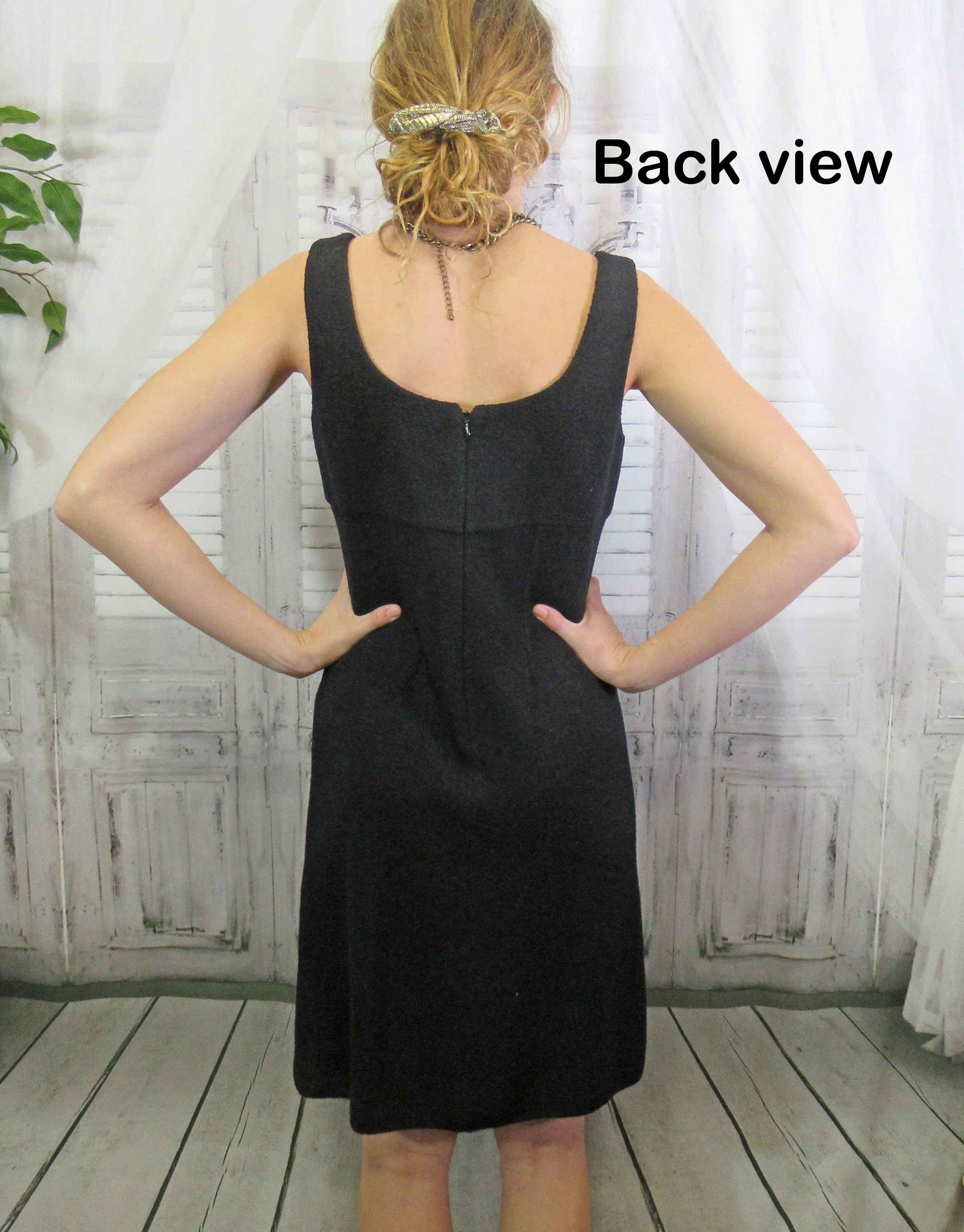 Sz 6 Dress 36 Bust Black Santana Knit A-Line Sleeveless Empire Waist, Scoop Neckline, Slim Fit, Back Zip, Made In Usa by St John Collection - Image 10