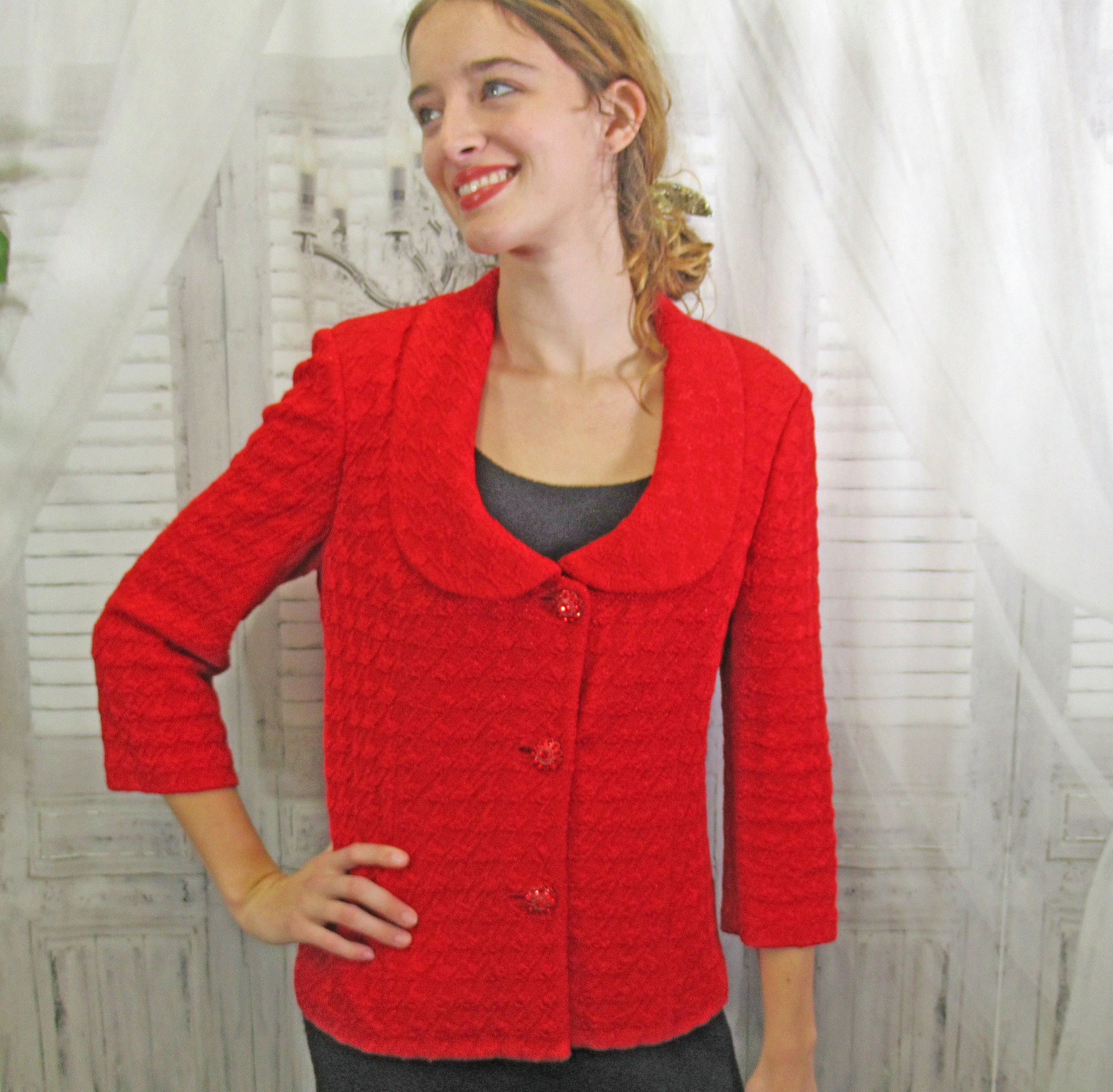 Sz 6 Knit Blazer 38 Bust Bright Red, Made In Usa, Below Waist Length, Button Front, U-Neck, Quarter Length Sleeve, 3 Rhinestone Buttons by St. John - Image 9