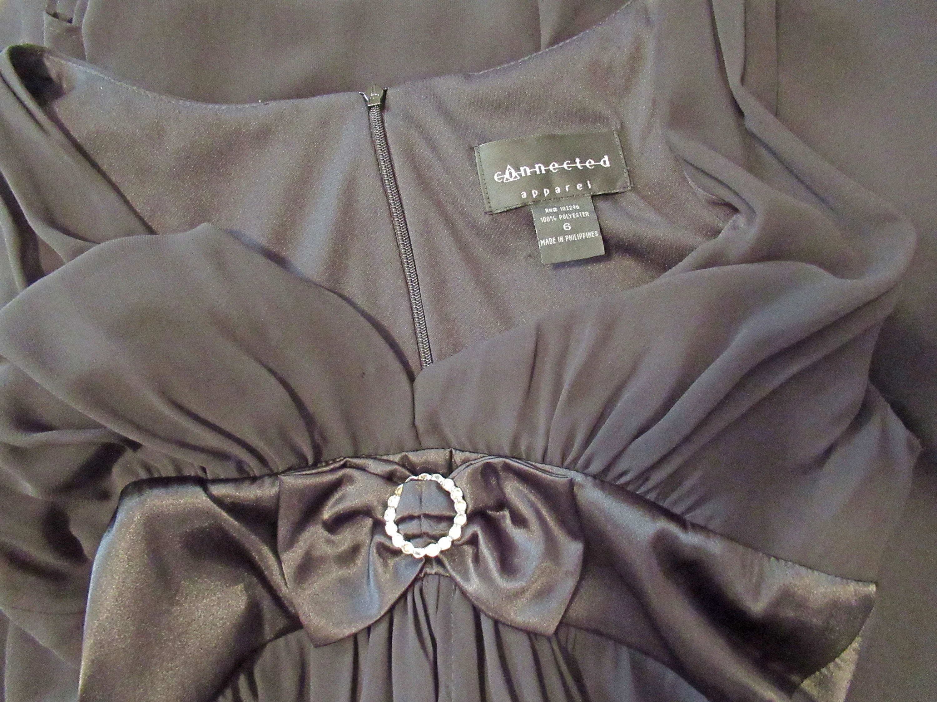 Sz 6 Low V-Neck Party Dress 36 Bust, Clear Rhinestone Trim At Empire Bow Waist, Sheer Outer Panels, Connected Logo, Made In Philippines Vtg - Image 10