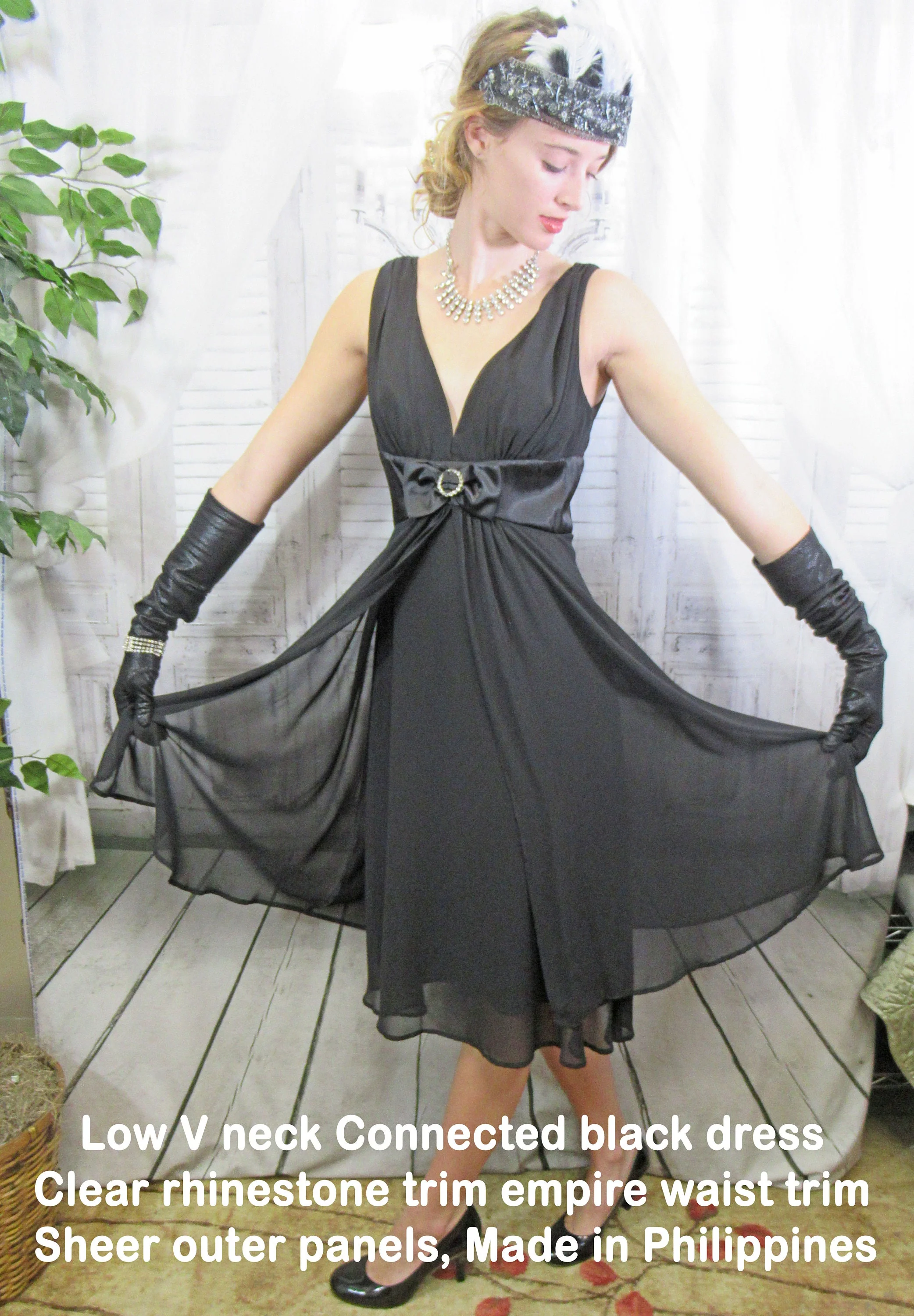 Sz 6 Low V-Neck Party Dress 36 Bust, Clear Rhinestone Trim At Empire Bow Waist, Sheer Outer Panels, Connected Logo, Made In Philippines Vtg - Image 4