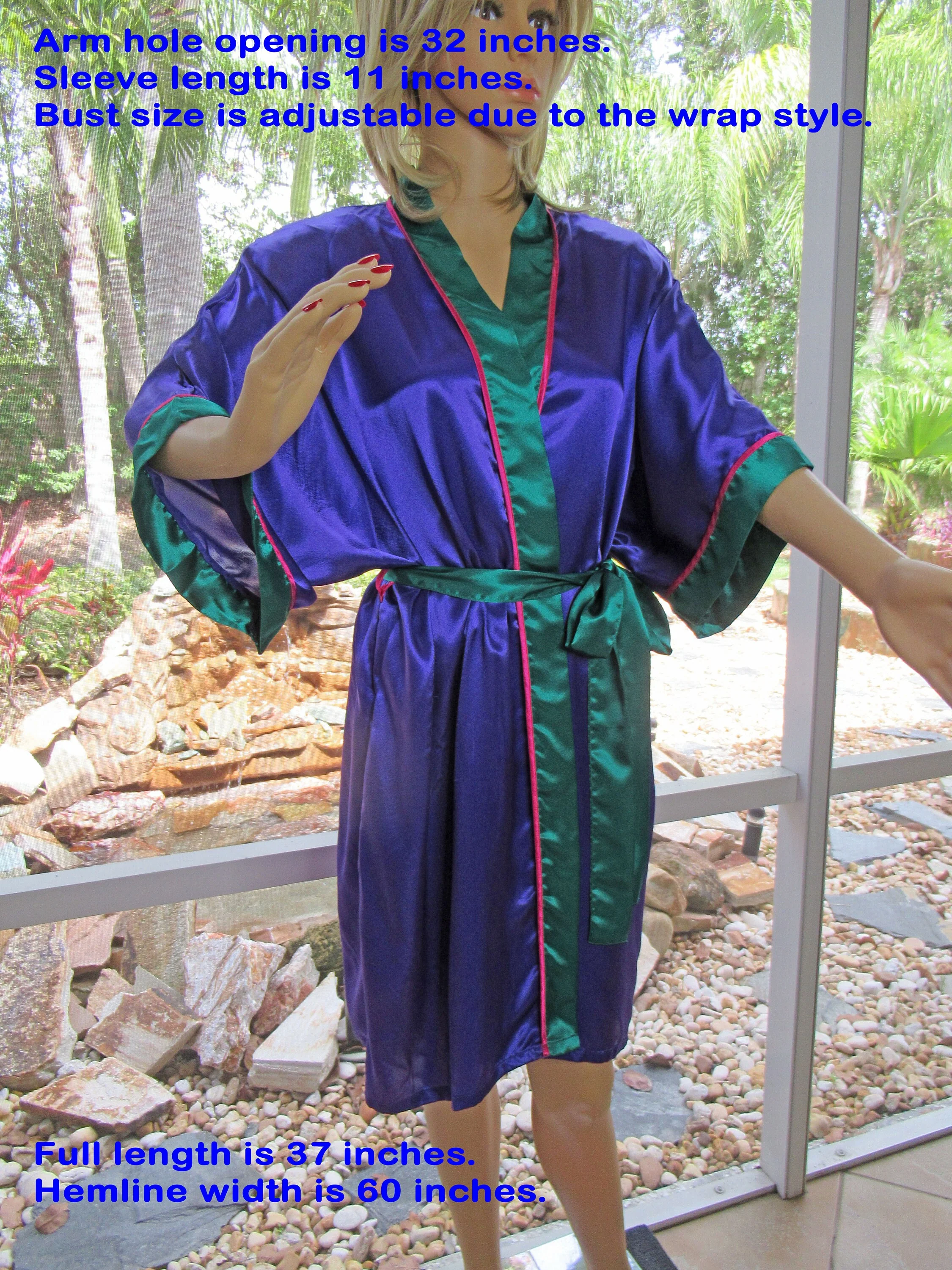 Sz L Faye Wrap Front Robe Plus Removable Self Belt Polyester, Purple, Green, Pink, Wide Sleeve, Wear Open Front Or Wrap, 2 Side Pockets Vtg - Image 3