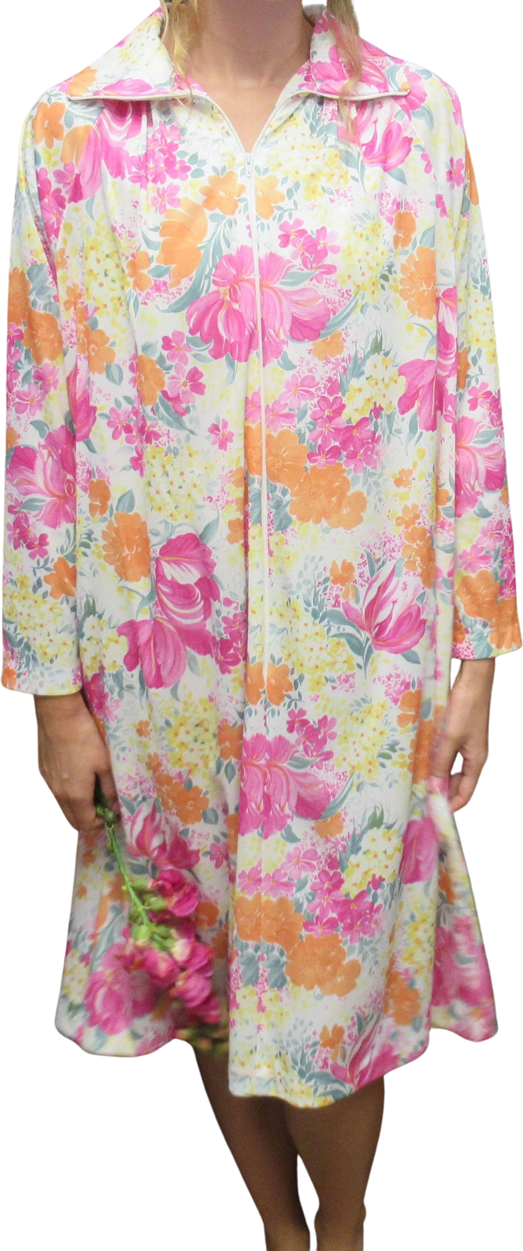 Sz L Robe 48 Inch Bust, Travel-Lite by Boutique, Made In Usa, Knee Length Polyester A-Line Pastel Floral Print, Front Zip, 2 Side Pockets