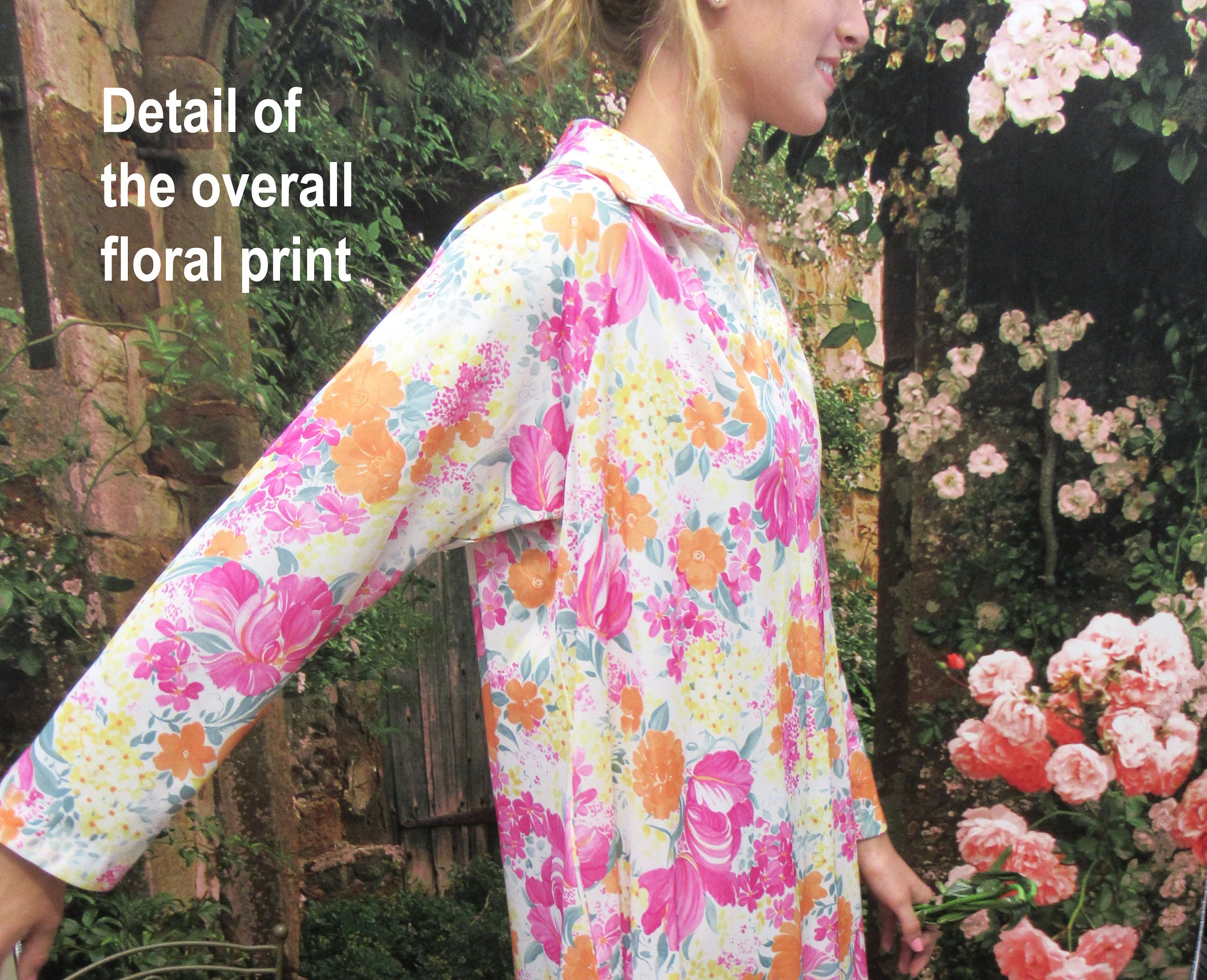 Sz L Robe 48 Inch Bust, Travel-Lite by Boutique, Made In Usa, Knee Length Polyester A-Line Pastel Floral Print, Front Zip, 2 Side Pockets - Image 7