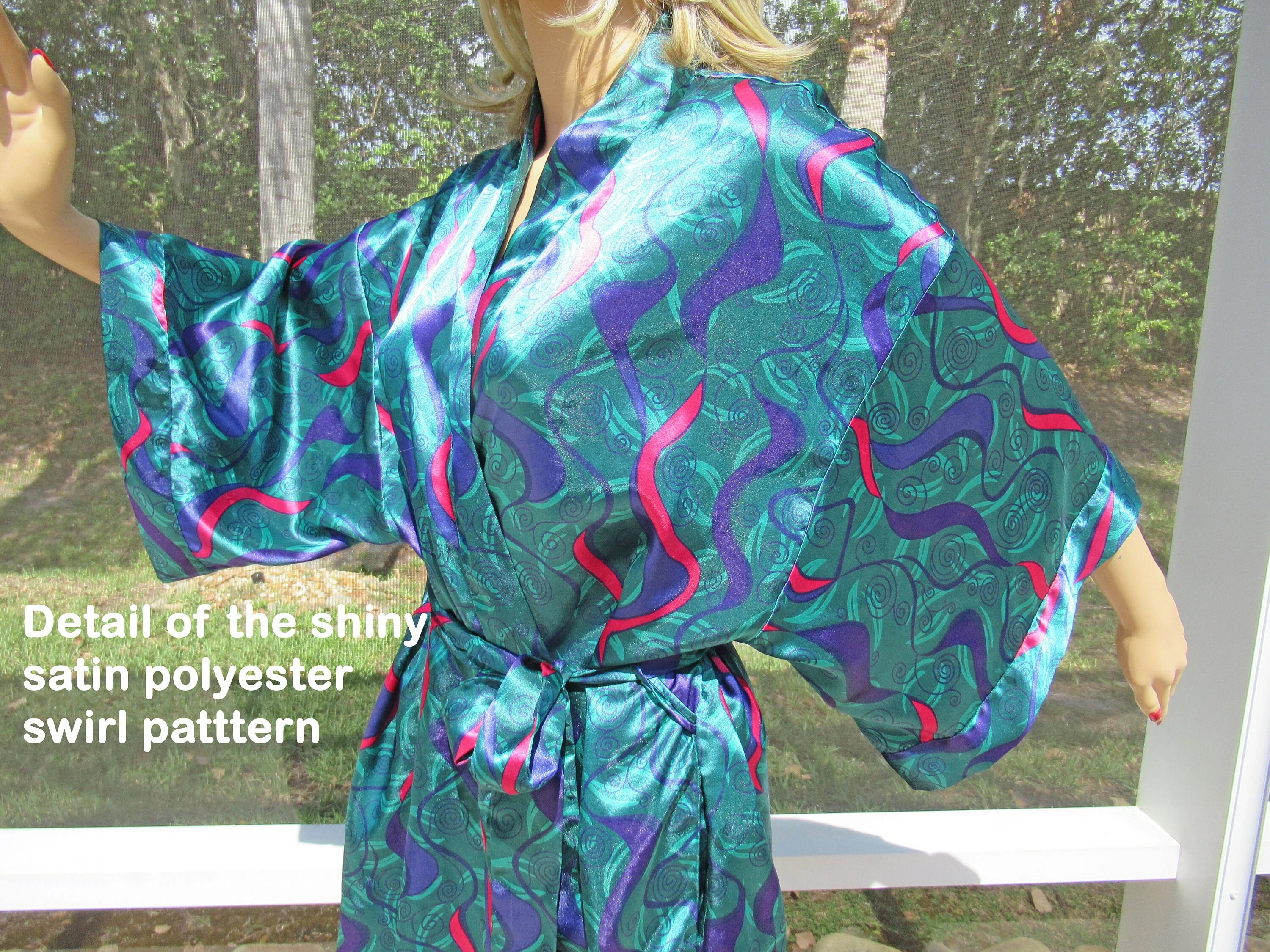 Sz L Wrap Front Robe Plus Removable Self Belt Lingerie Caique Polyester In Green, Blue, Pink, Made In Hong Kong, Wide Sleeves, Vtg - Image 8
