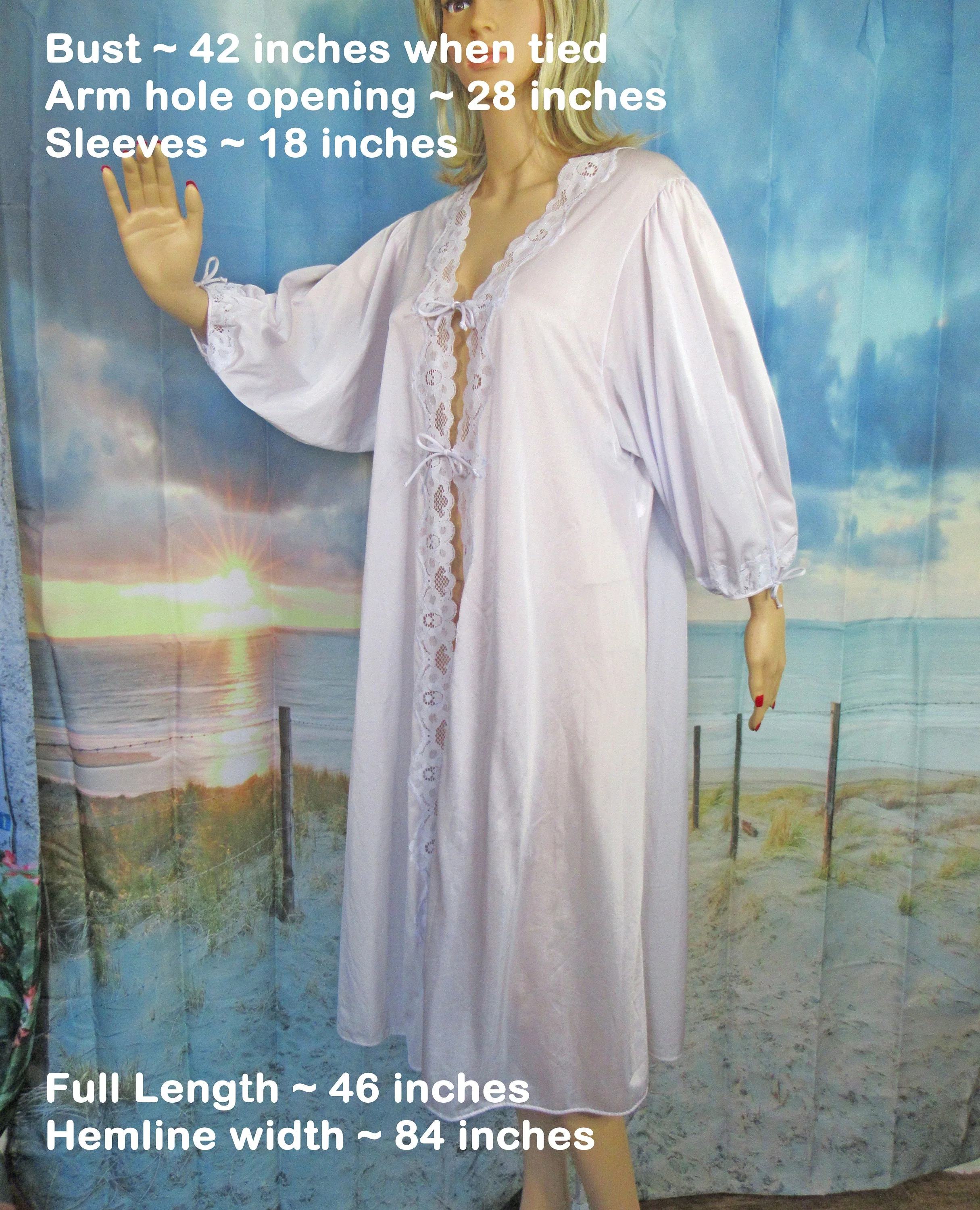 Sz Med Robe Flair Negligee Style Open Front Pastel Lavender Nylon, Lace and Ties, Made In Usa, Full Sleeve, Older Ilgwu Union Tag, Vtg - Image 4