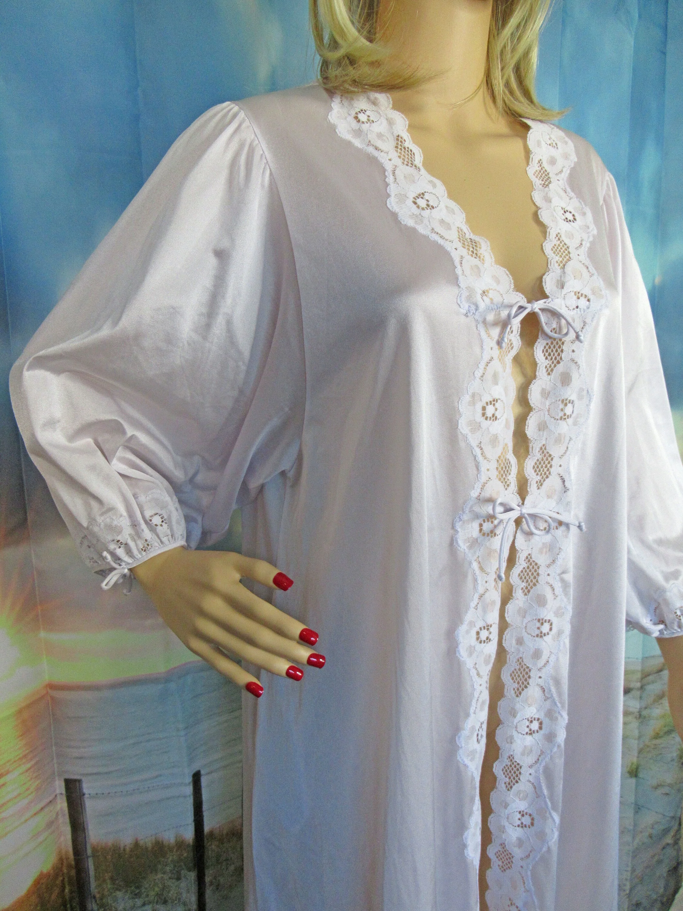Sz Med Robe Flair Negligee Style Open Front Pastel Lavender Nylon, Lace and Ties, Made In Usa, Full Sleeve, Older Ilgwu Union Tag, Vtg - Image 7