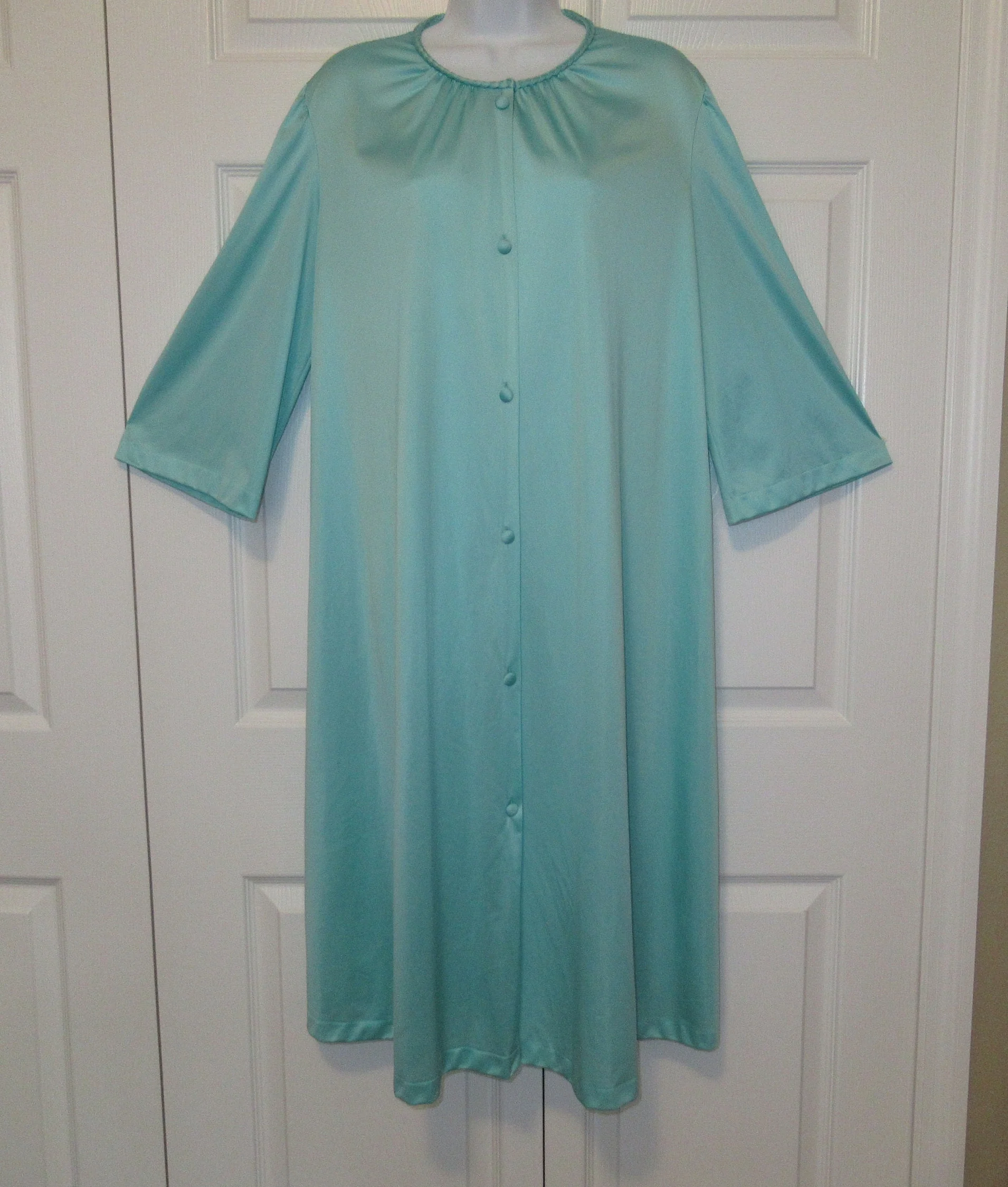 Sz S Robe 43 Bust A-Line Shape Cloth Covered Front Buttons Teal Nylon Knee Length Elbow Length Sleeves Top Braid Trim Vtg by Vanity Fair - Image 2