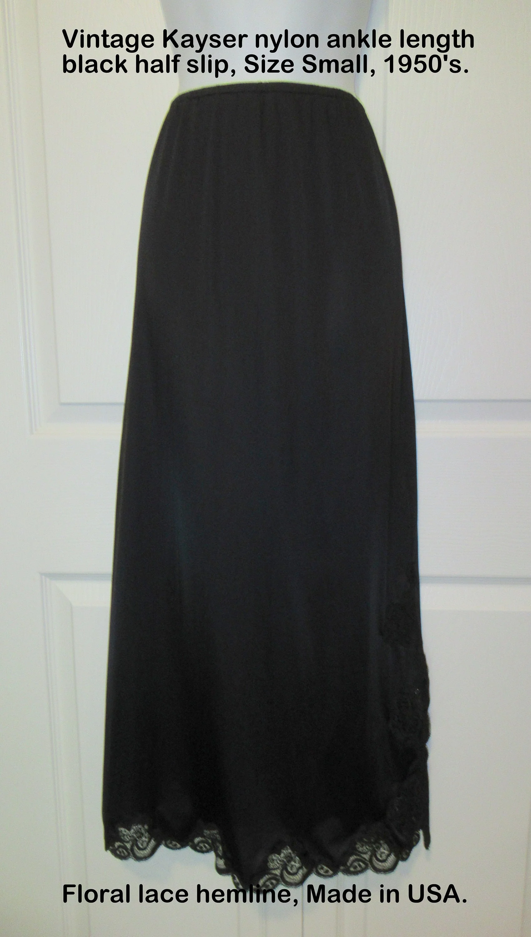Sz Small Long Half Slip 50s Lingerie Treat Side 10 Inch Lace Trim Slit Black Nylon Floral Lace Hem Made In Usa Vtg Chic by Kayser - Image 4