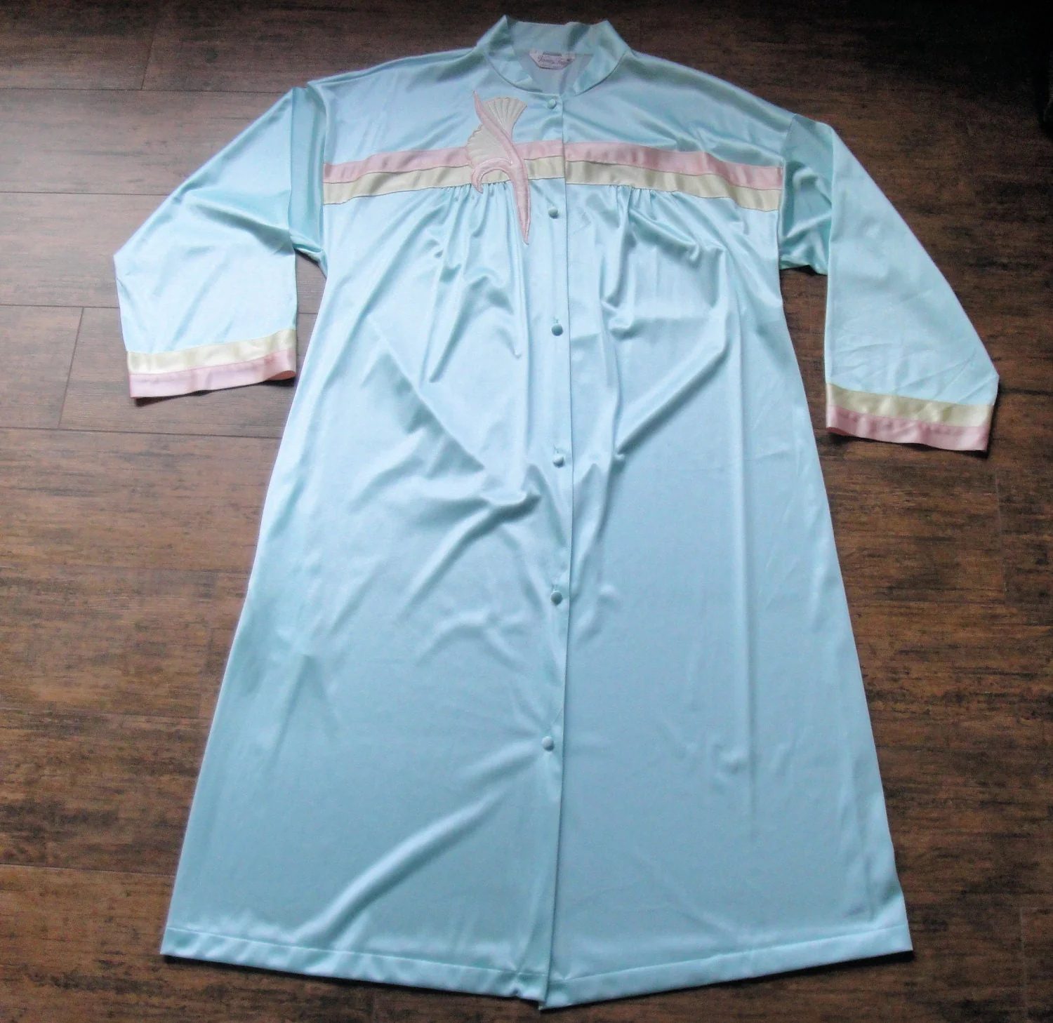 Sz Xl Robe 48 Inch Bust Nylon Button Front Teal Blue with Pink and Yellow Front Applique Trim, Knee Length, Made In Usa Vtg by Vanity Fair - Image 8