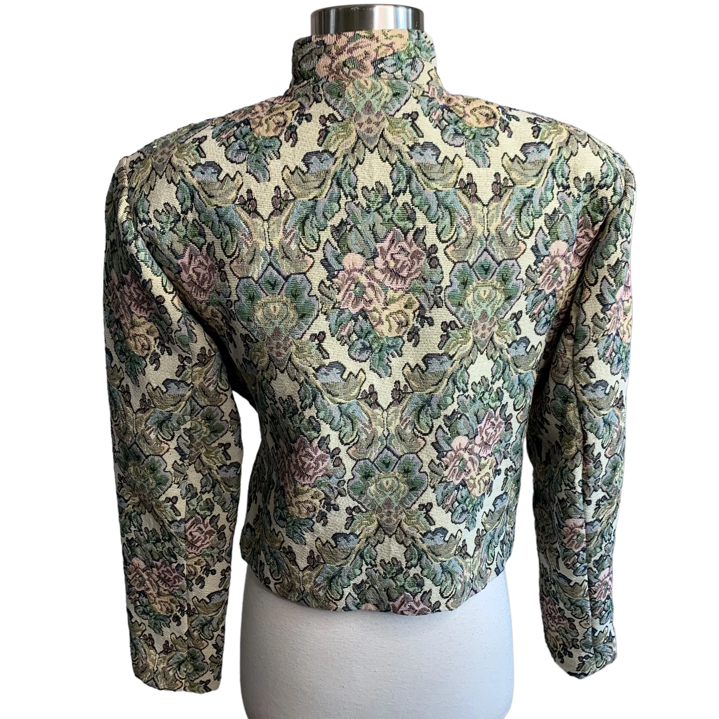 Tapestry Rose Print Jacket Gold Plated Buttons - Image 8