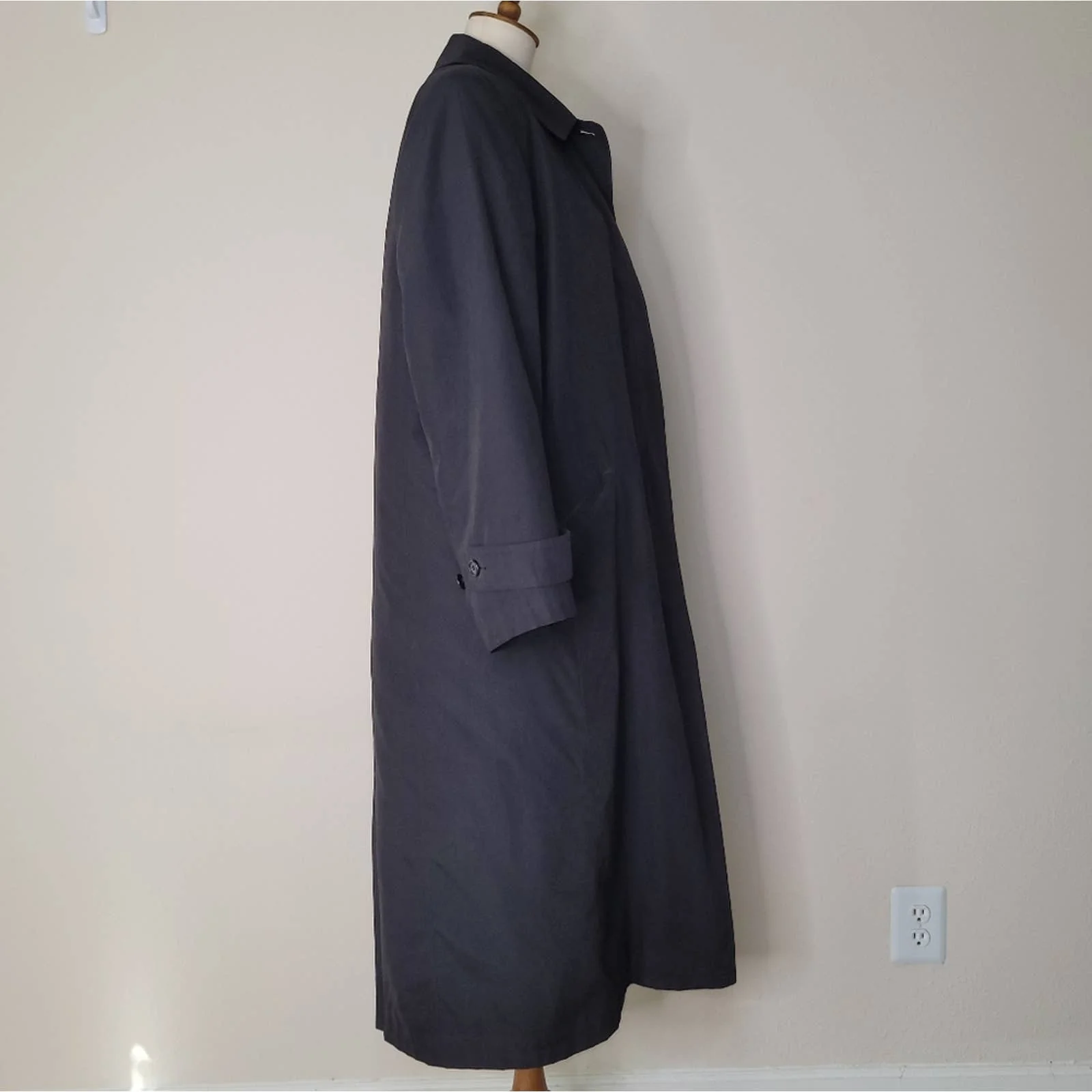 The Delta Collection Black Collared Button-Down Coat - Sz. 14/xl by Delta - Image 3