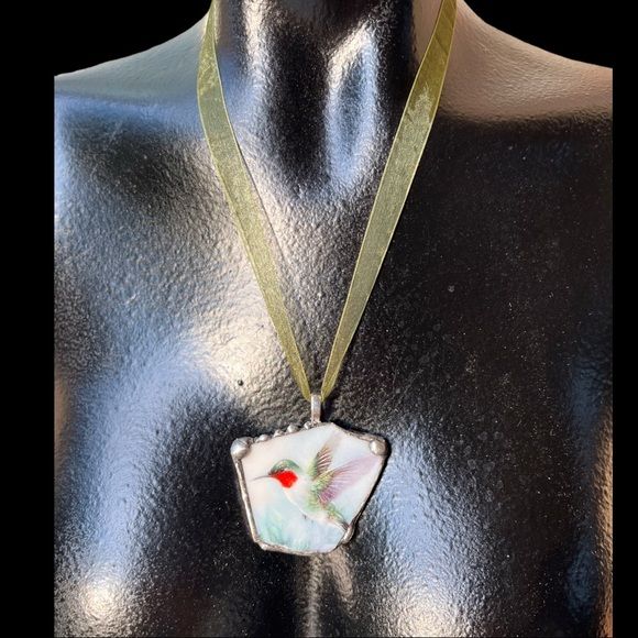 The Ruby-Throated Hummingbird Broken Fine China Pendant Handcrafted by Lena Liu - Image 5