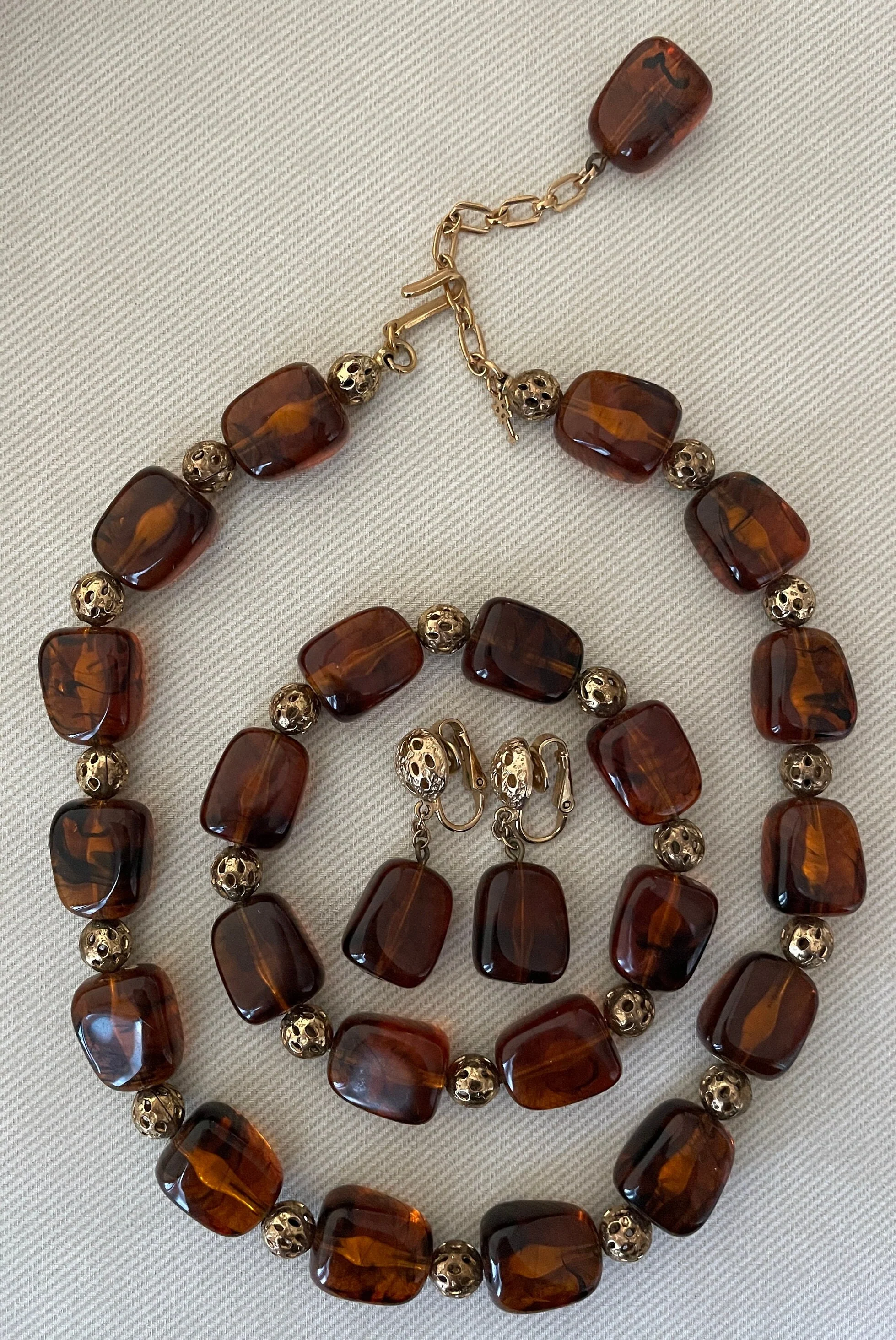 Tortoiseshell Lucite Parure Jewelry Set Signed Vintage Designer Statement Necklace Earrings Bracelet by Trifari - Image 3