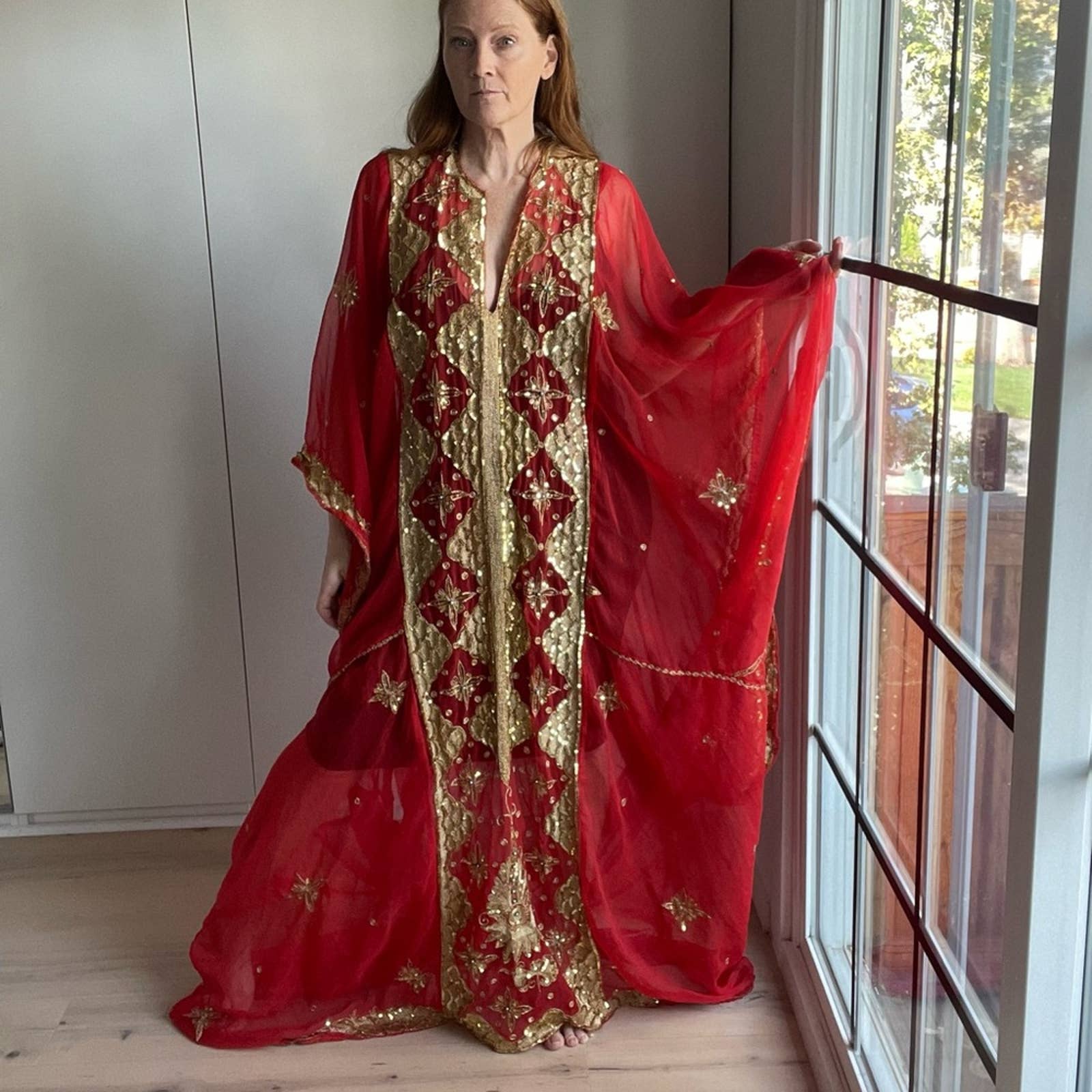 Traditional Khaleeji Thobe Dress Red Gold Sequin - Image 16