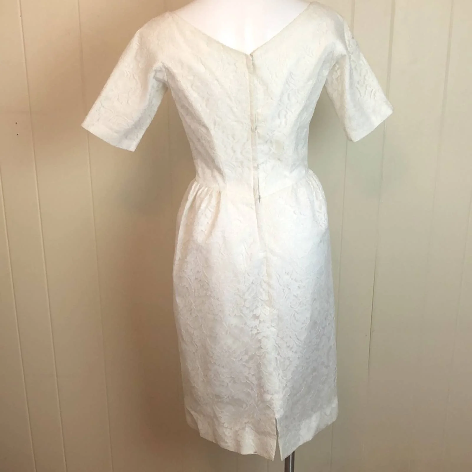 True Vintage Delicate Lace Floral Sheath Dress Small - Image 6