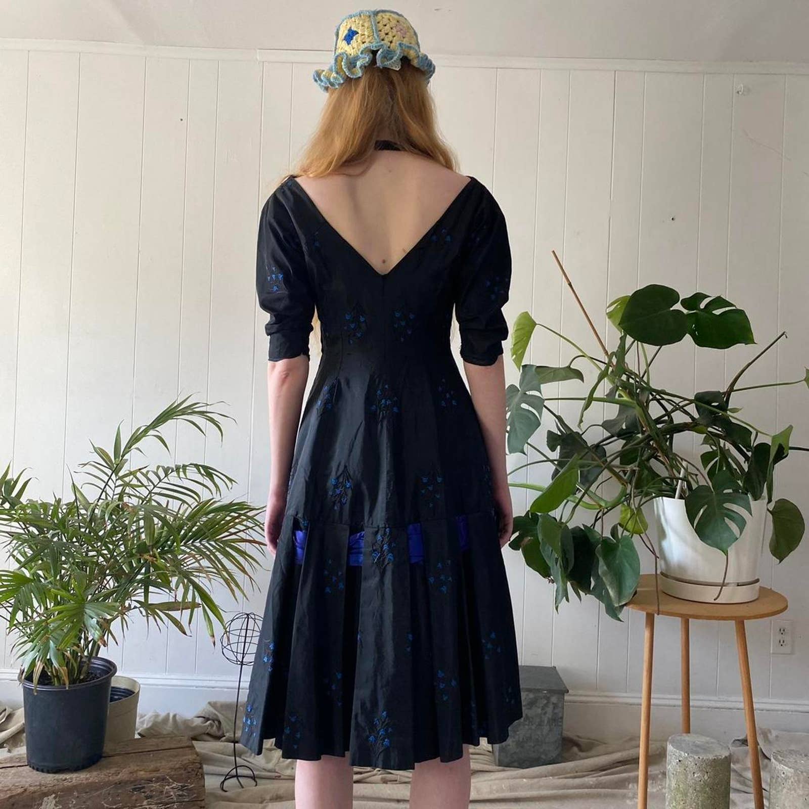 True Vintage Designer Late 40s / Early 50s Rayon Taffeta Cocktail Dress - Image 2