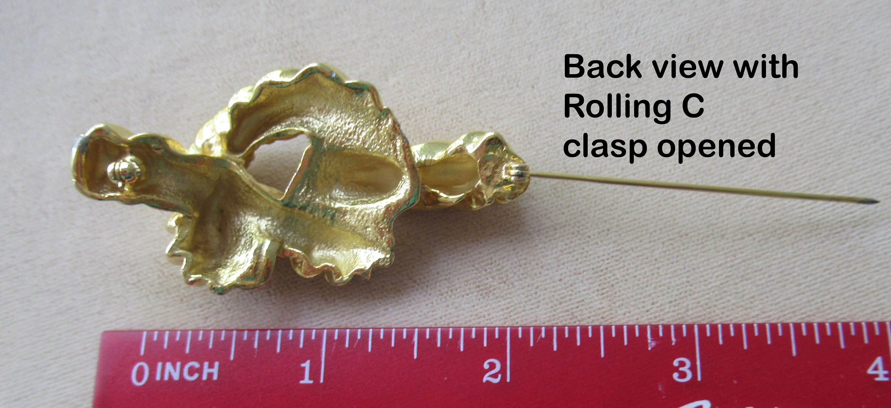 Twisted Rope Knot Brooch 2 and 1/4 by 1 Inch Three Dimensional No Designer Logo Gold Tone Metal Well Made with Good Weight Vtg Charm - Image 6