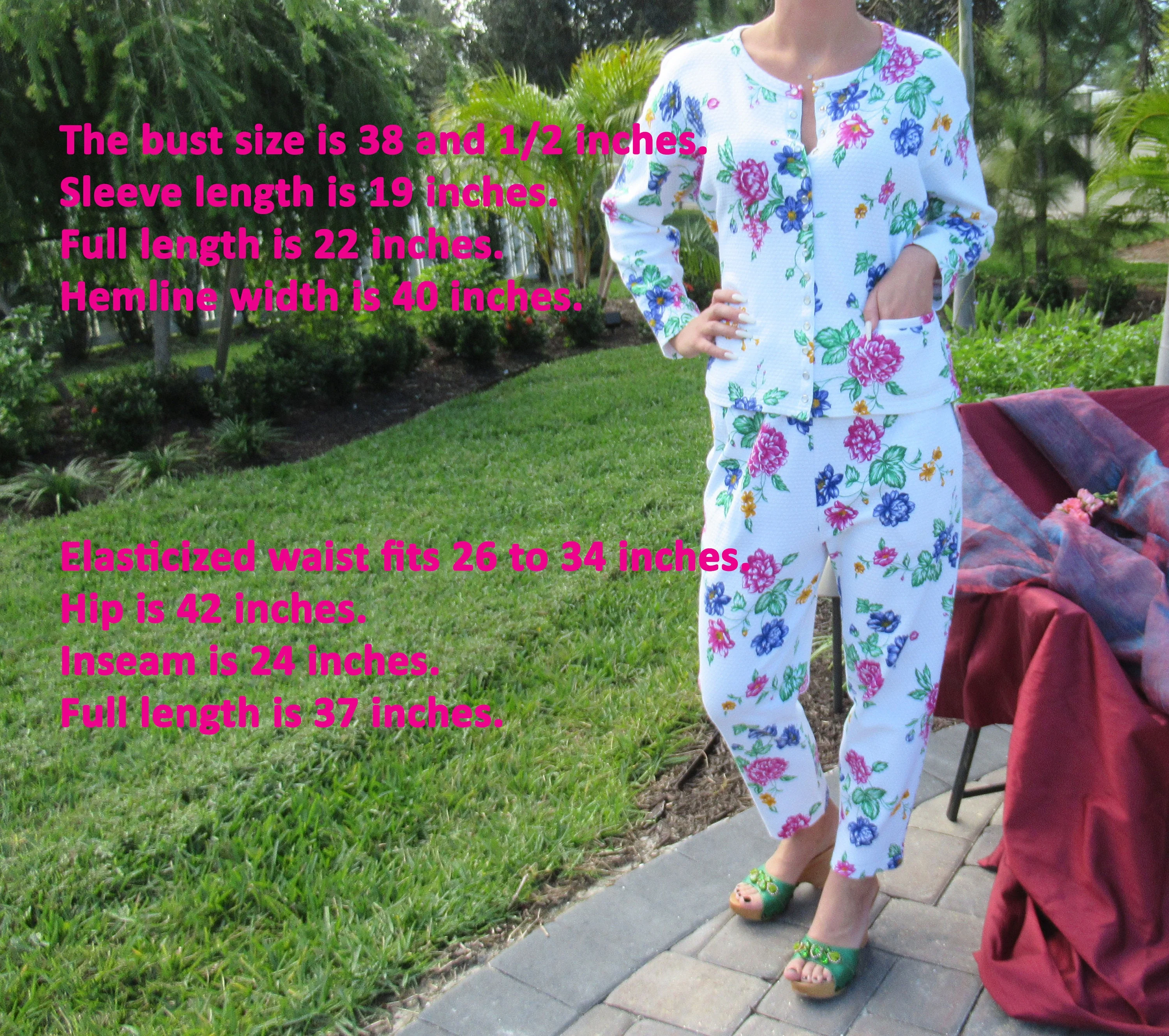 Two Piece Casualwear Loungewear Cotton Floral Set Jones New York Sport Made Hong Kong Snap Front Top Elastic Pants by Jones New York - Image 6
