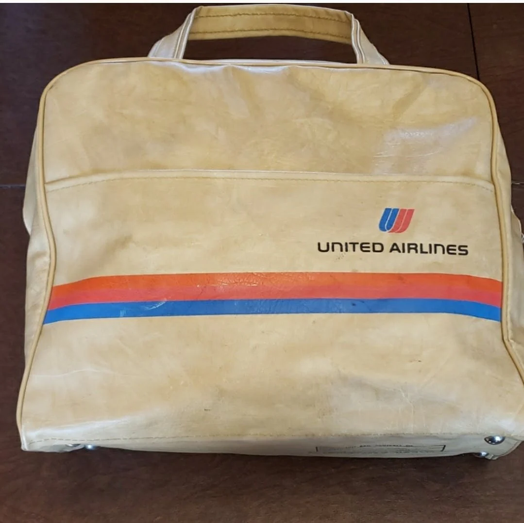 Flight Attendant Carry On Handle Bag by United Airlines - Image 13