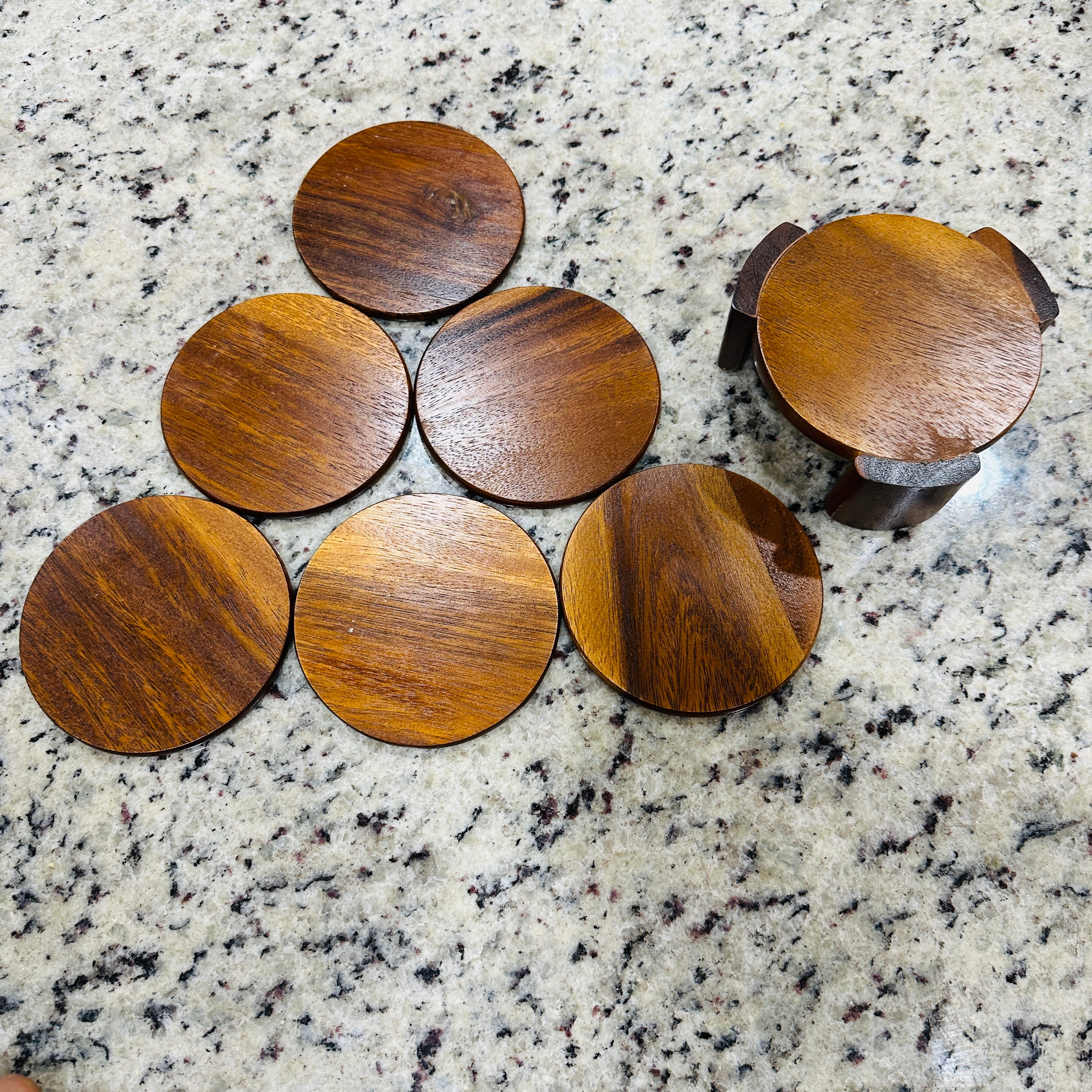 80s/90s Wooden Round 6 Count Plus Holder Coasters - Image 3