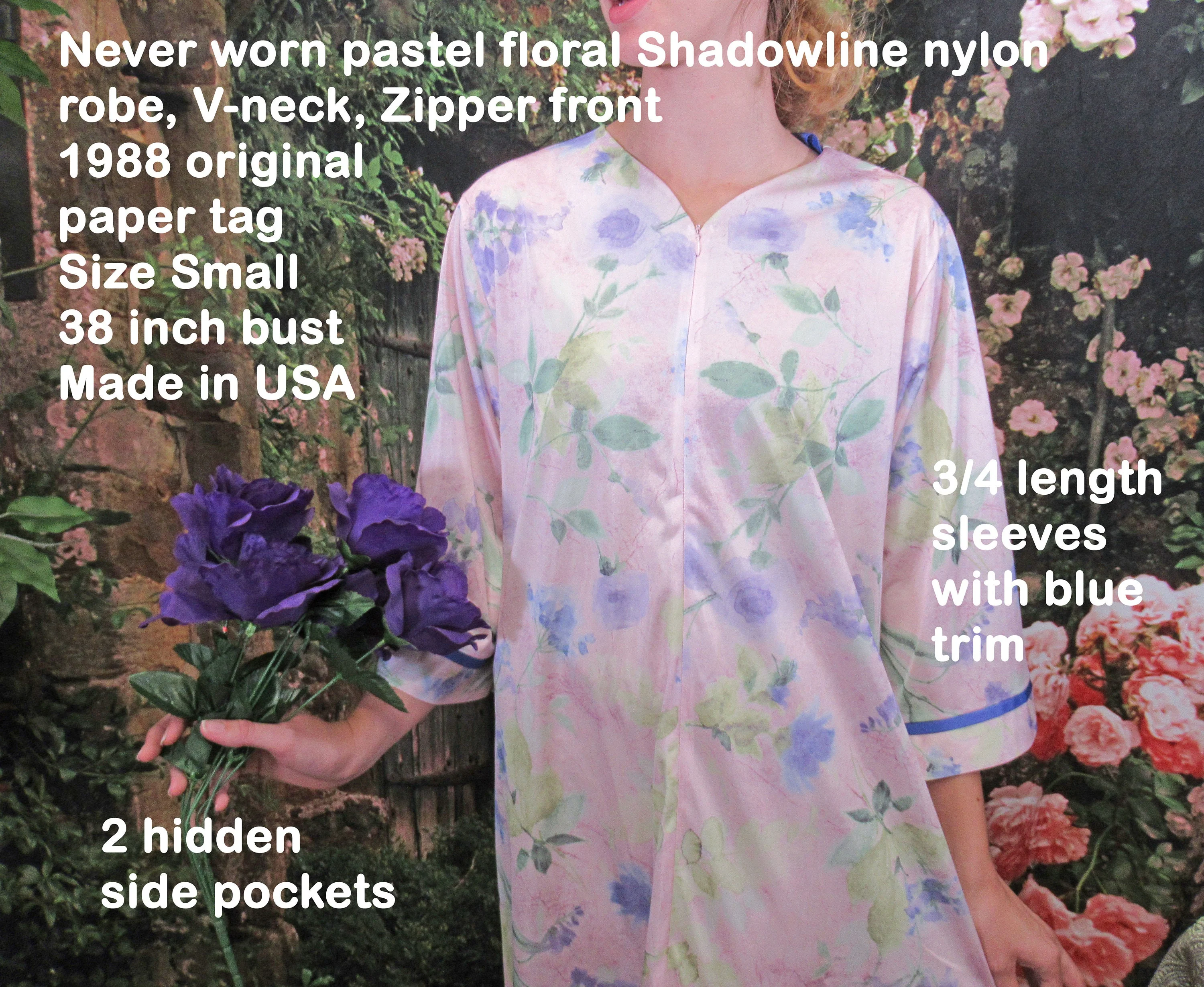 V-Neck Robe Zipper Front Shadowline Pink Nylon Sleeve 1988 Original A-Line Floral Print Vintage by Shadowline - Image 4