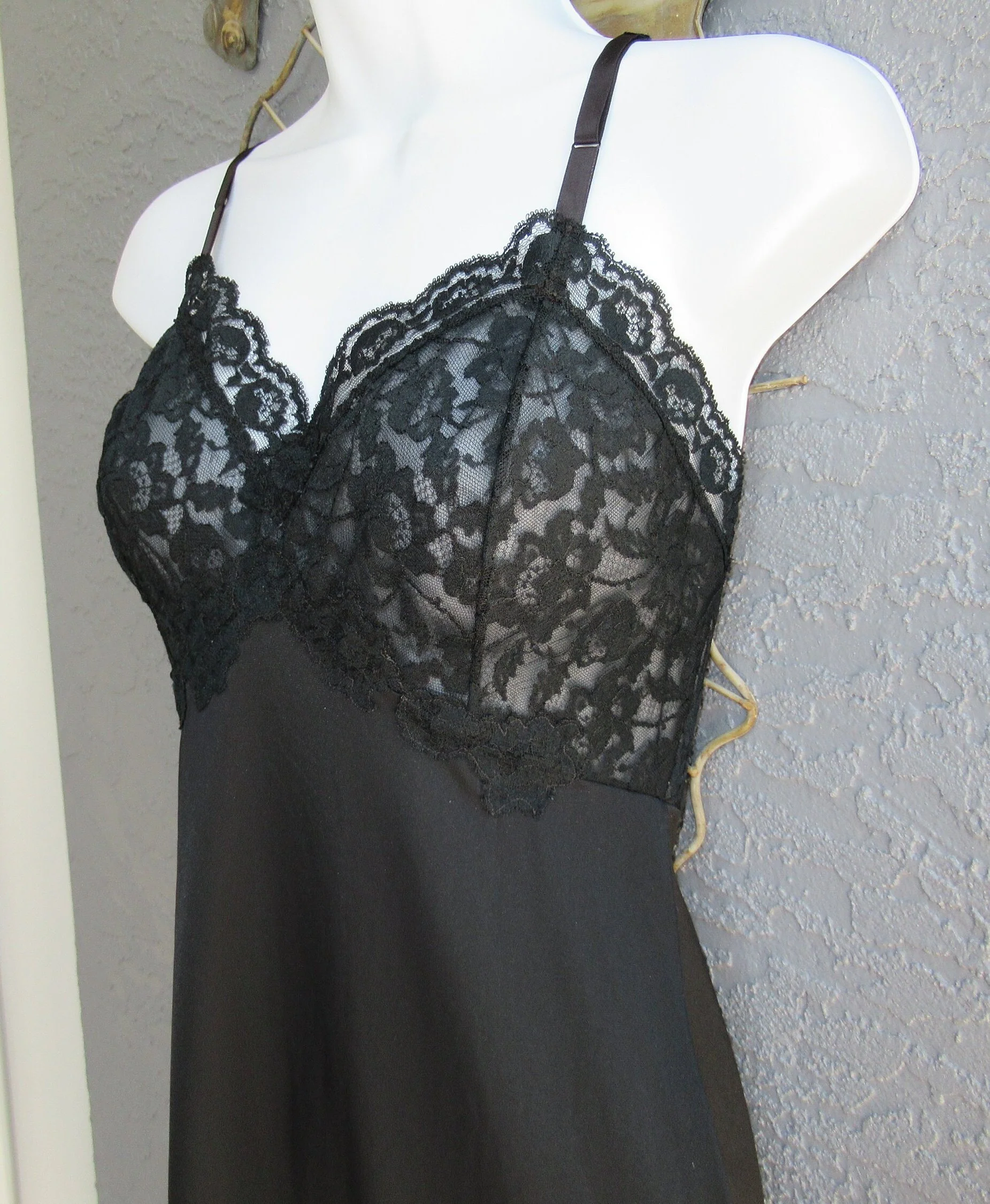 Van Raalte Slip Black Suavette Nylon Beautifully Shaped Lace Bodice Front and Back Sheer Lace Hemline Vintage by Van Raalte - Image 4