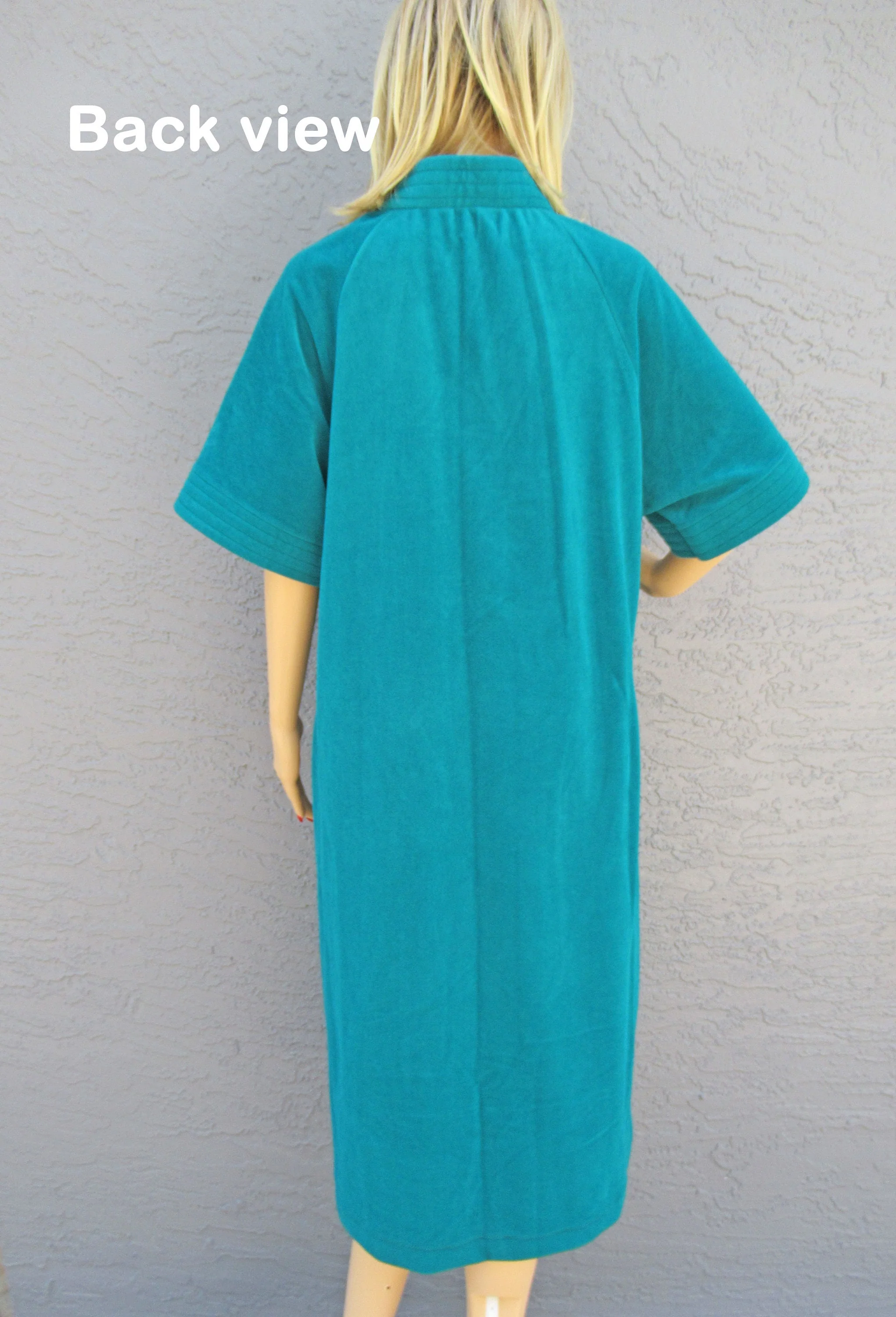 Vanity Fair Pullover Robe Or Lounge Wear Green Dacron Polyester Half Sleeve Fallwinter Style Vintage by Vanity Fair - Image 10
