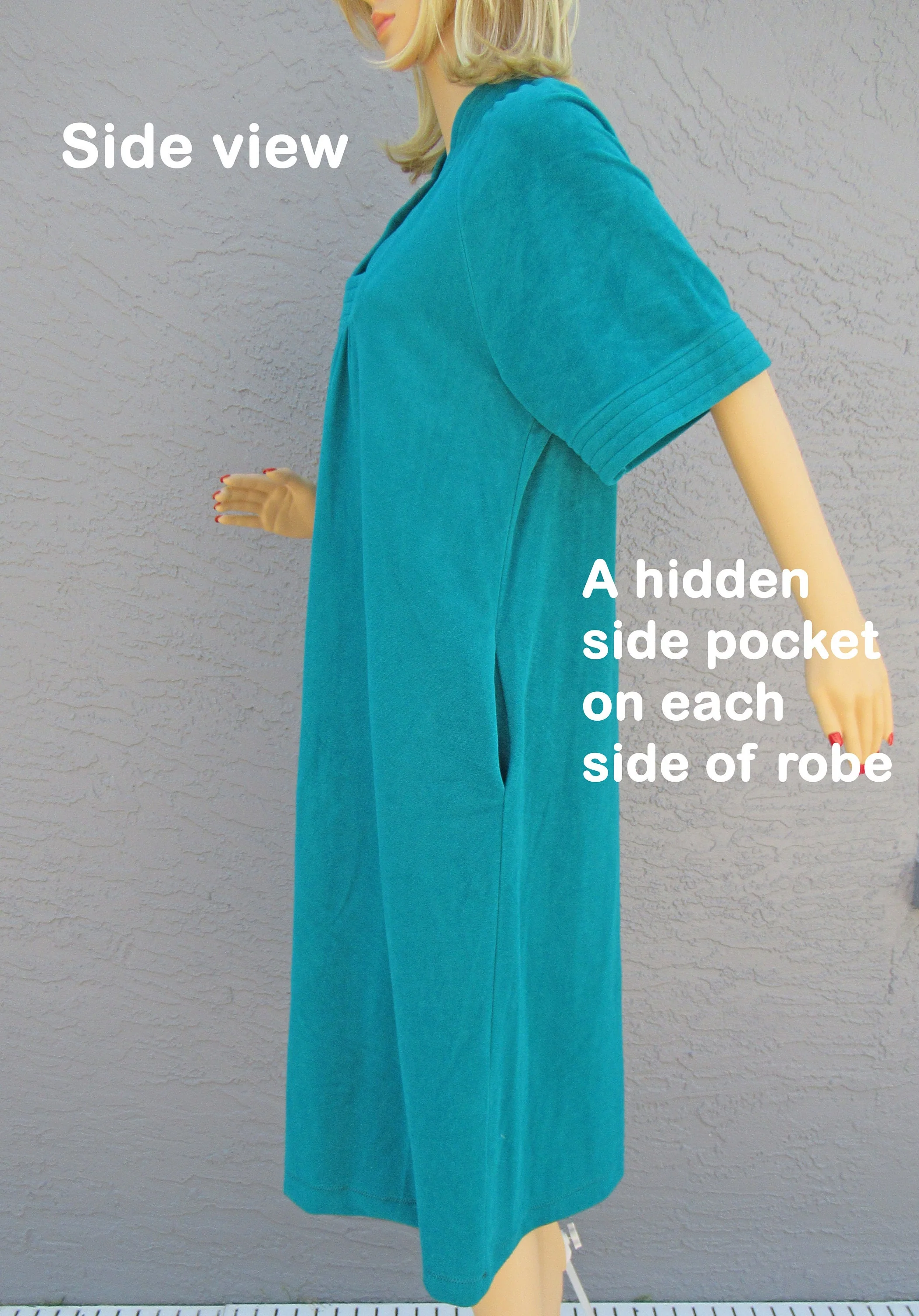 Vanity Fair Pullover Robe Or Lounge Wear Green Dacron Polyester Half Sleeve Fallwinter Style Vintage by Vanity Fair - Image 9