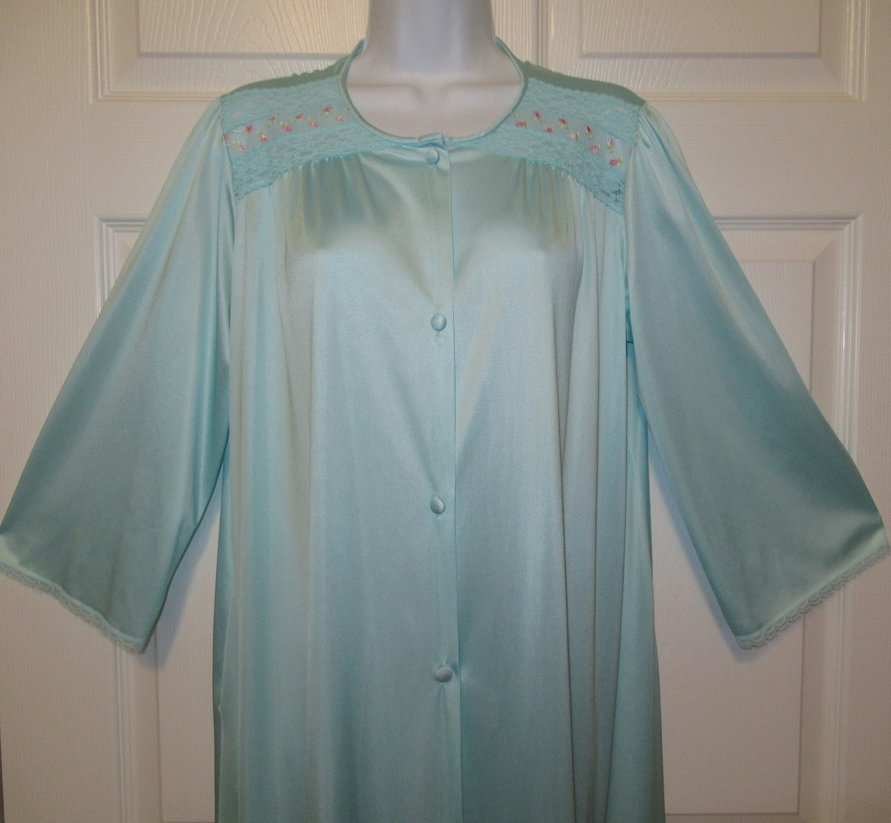 Vanity Fair Robe Cloth Covered Front Buttons Nylon Teal Knee Length A-Line Elbow Length Sleeves Top Lace Embroidery by Vanity Fair - Image 4