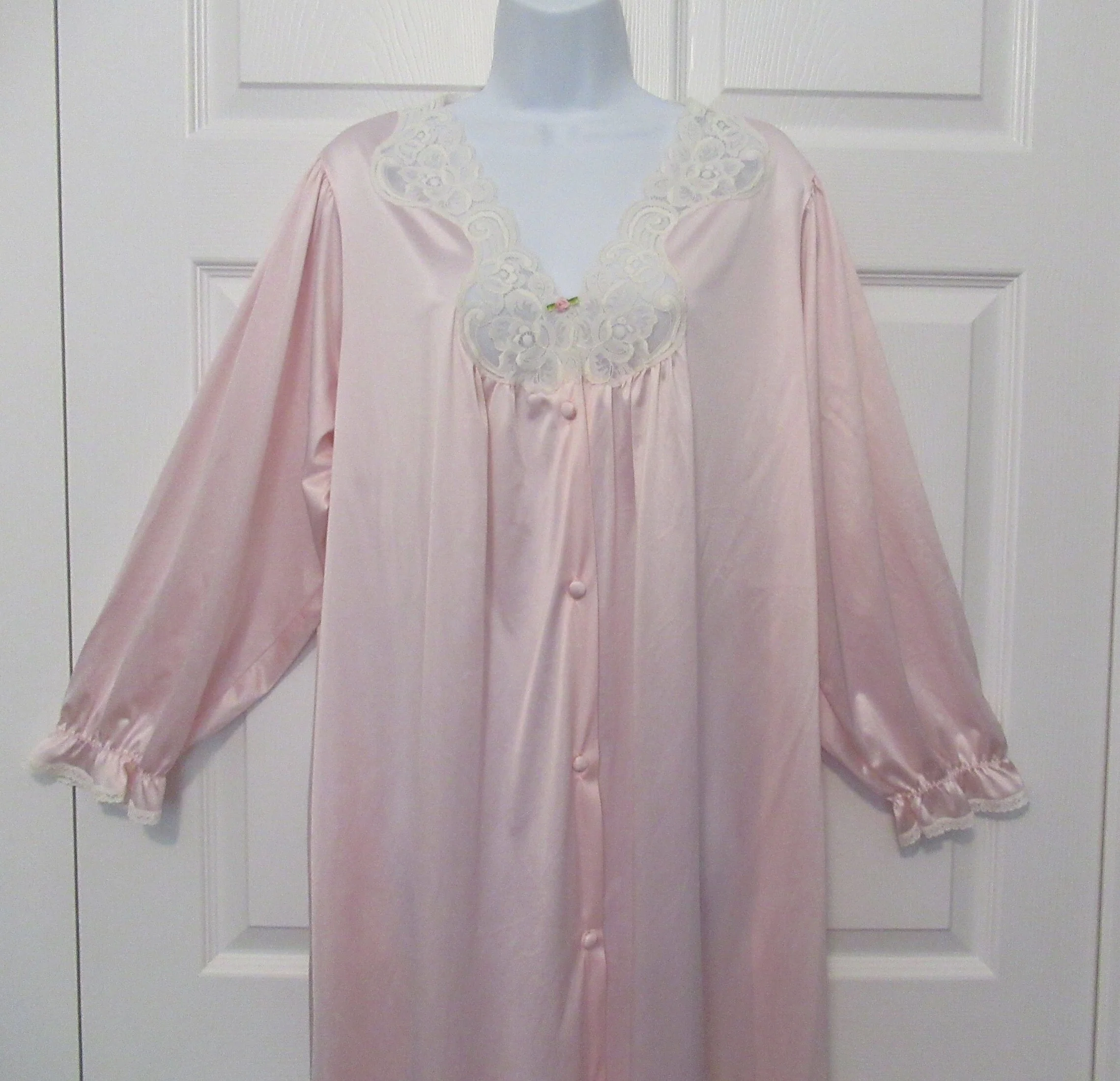 Vanity Fair Robe Pink Nylon Button Front Lovely W White Lace Trim Long Full Sleeve Elastic Cuff V-Neck by Vanity Fair - Image 3