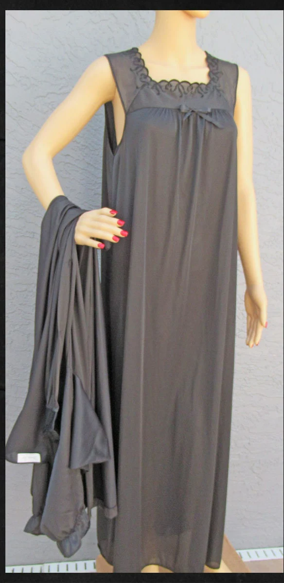 Vanity Fair Set Button Front Robe with A-Line Sleeveless Gown Black Nylon Lace Sheer Chiffon Trim Peignoir by Vanity Fair - Image 11