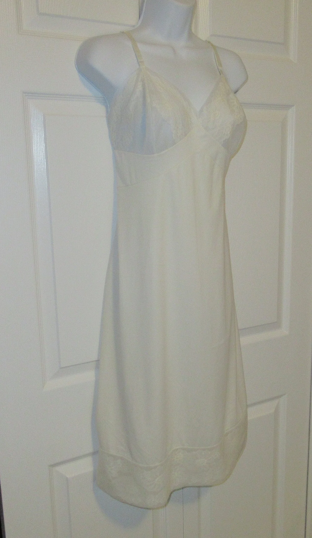Vanity Fair Slip Lace Bodice and Hem Inserts Shaped Sheer Bodice Lace Hem Cream White Nylon by Vanity Fair - Image 6