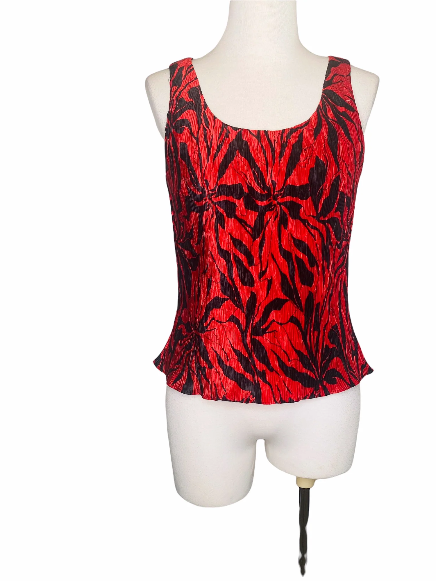 Víctor Costa Jacket and Tank Top Set Red by Víctor Costa - Image 9