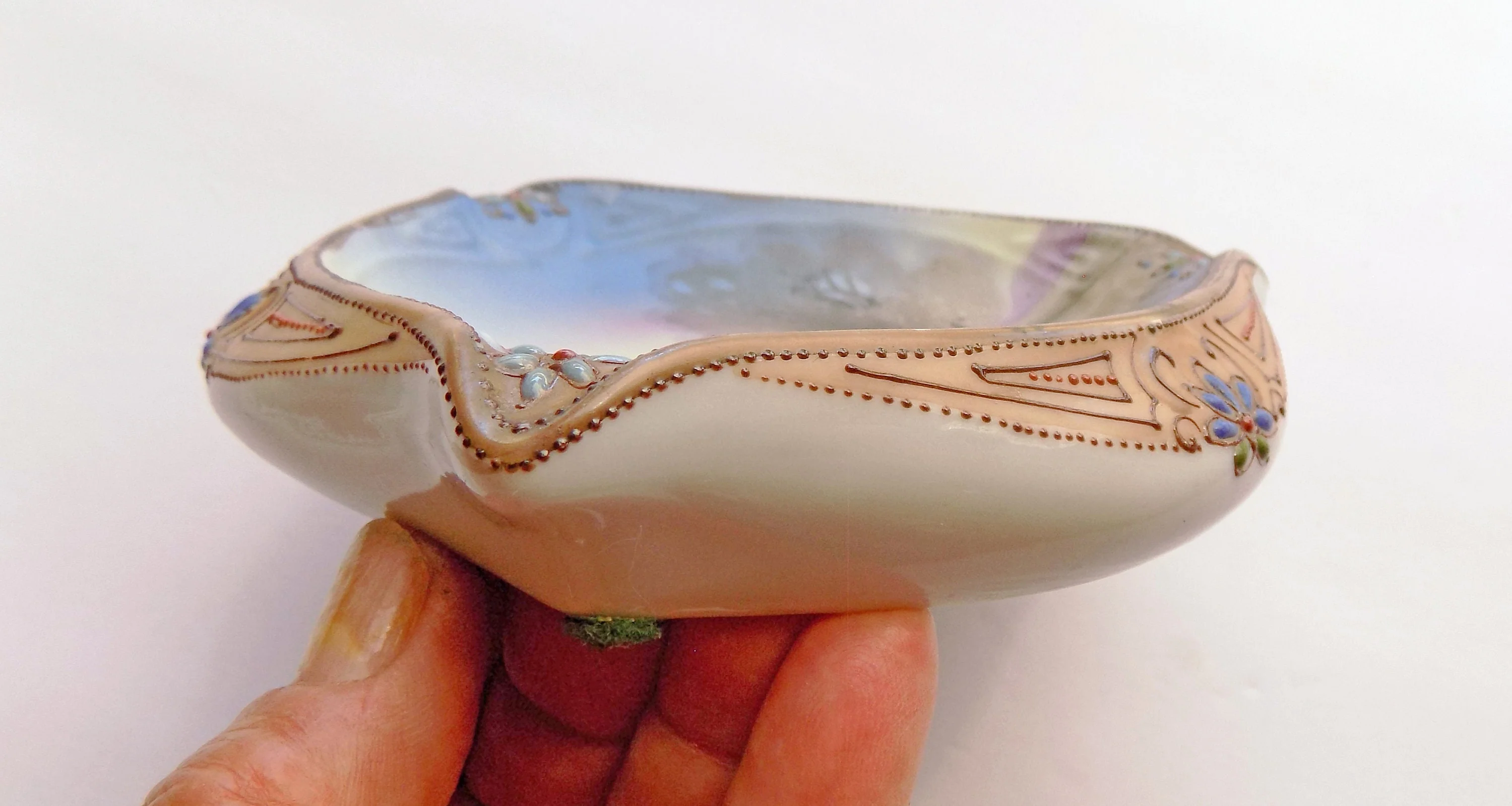 Victorian 1910 Triangular Art Nouveau Nippon Dish Tray Hand Painted Modern Raised Embellishments - Image 5
