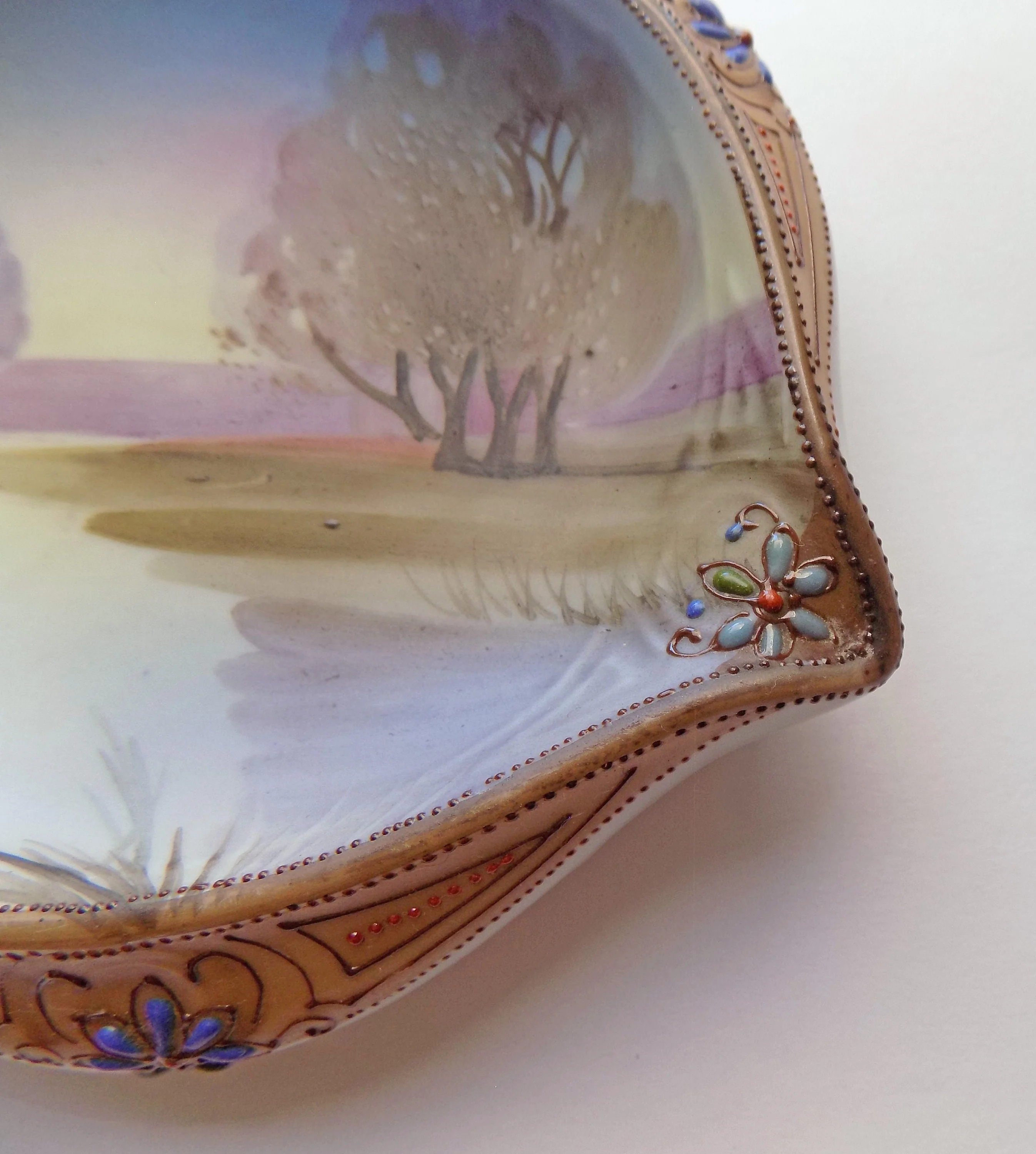 Victorian 1910 Triangular Art Nouveau Nippon Dish Tray Hand Painted Modern Raised Embellishments - Image 7