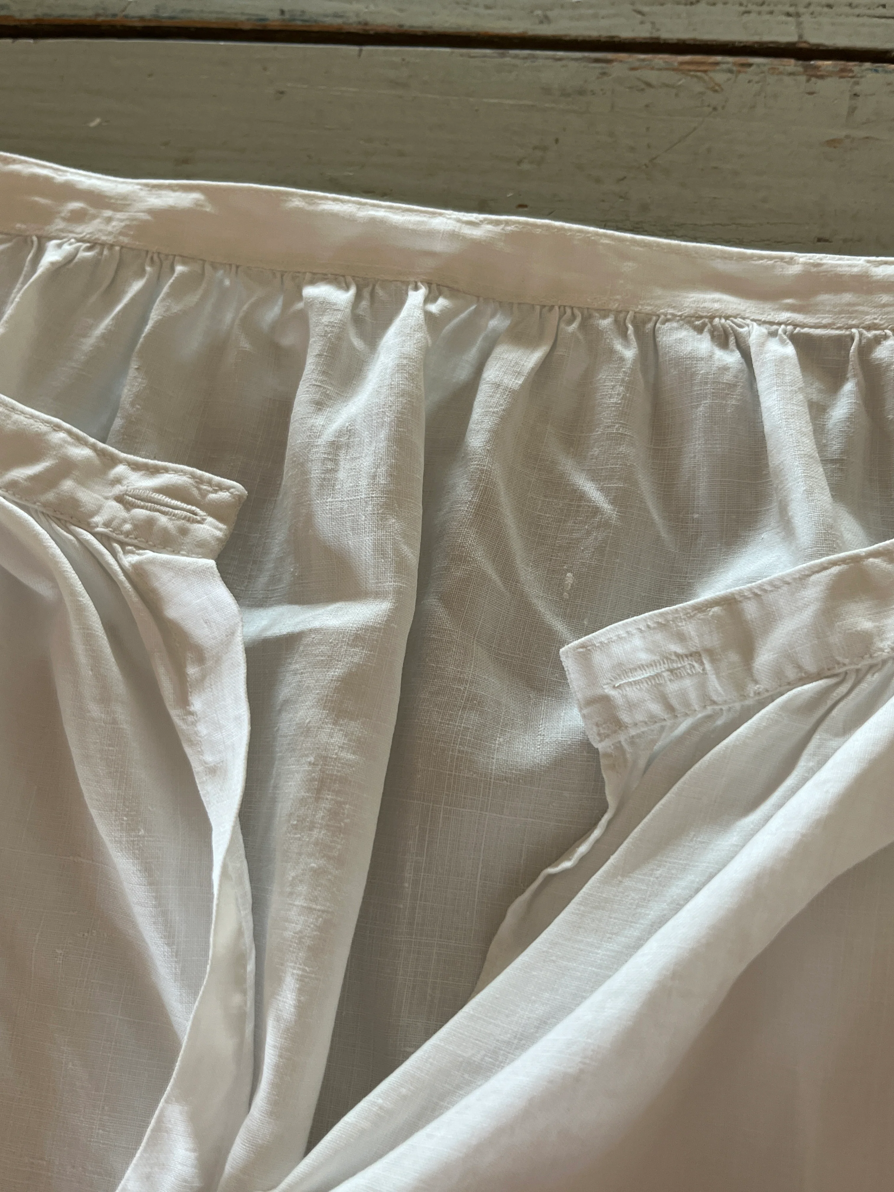 Victorian 19th Century Quaker White Cotton Nightgown - Image 5