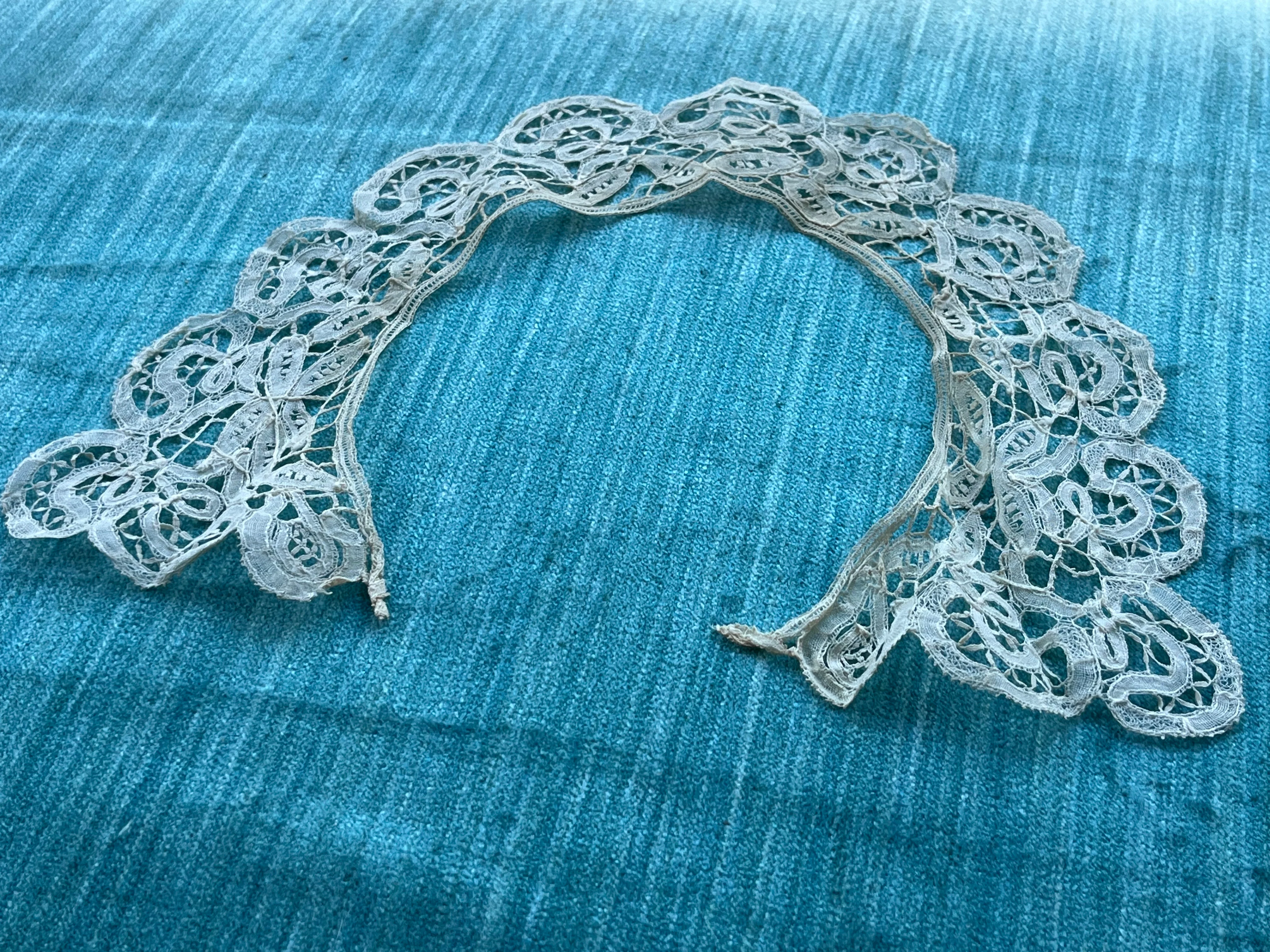 Victorian Antique Lace Collar - Image 5