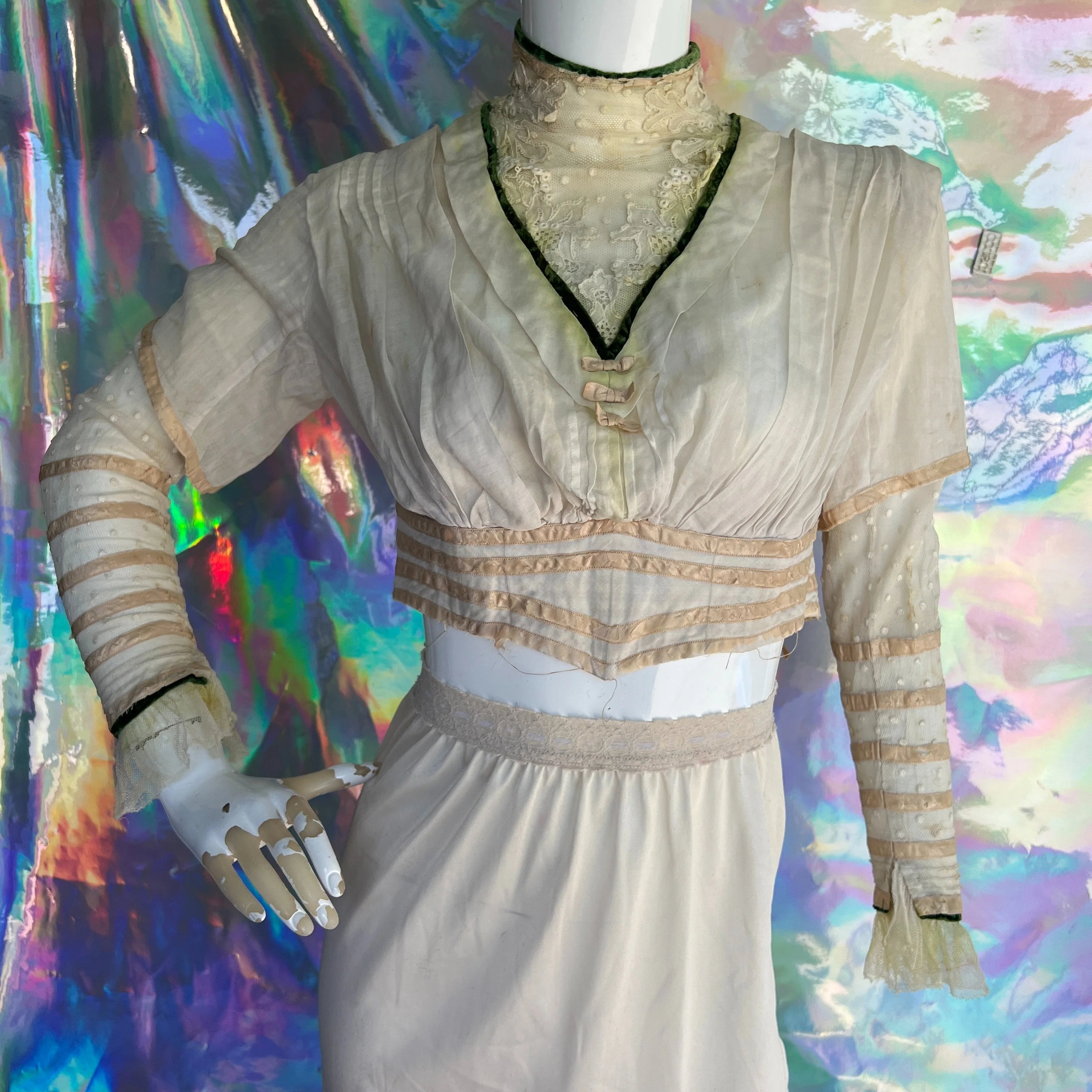 Victorian Cream Long Sleeve Corset Waist Blouse - Image 15