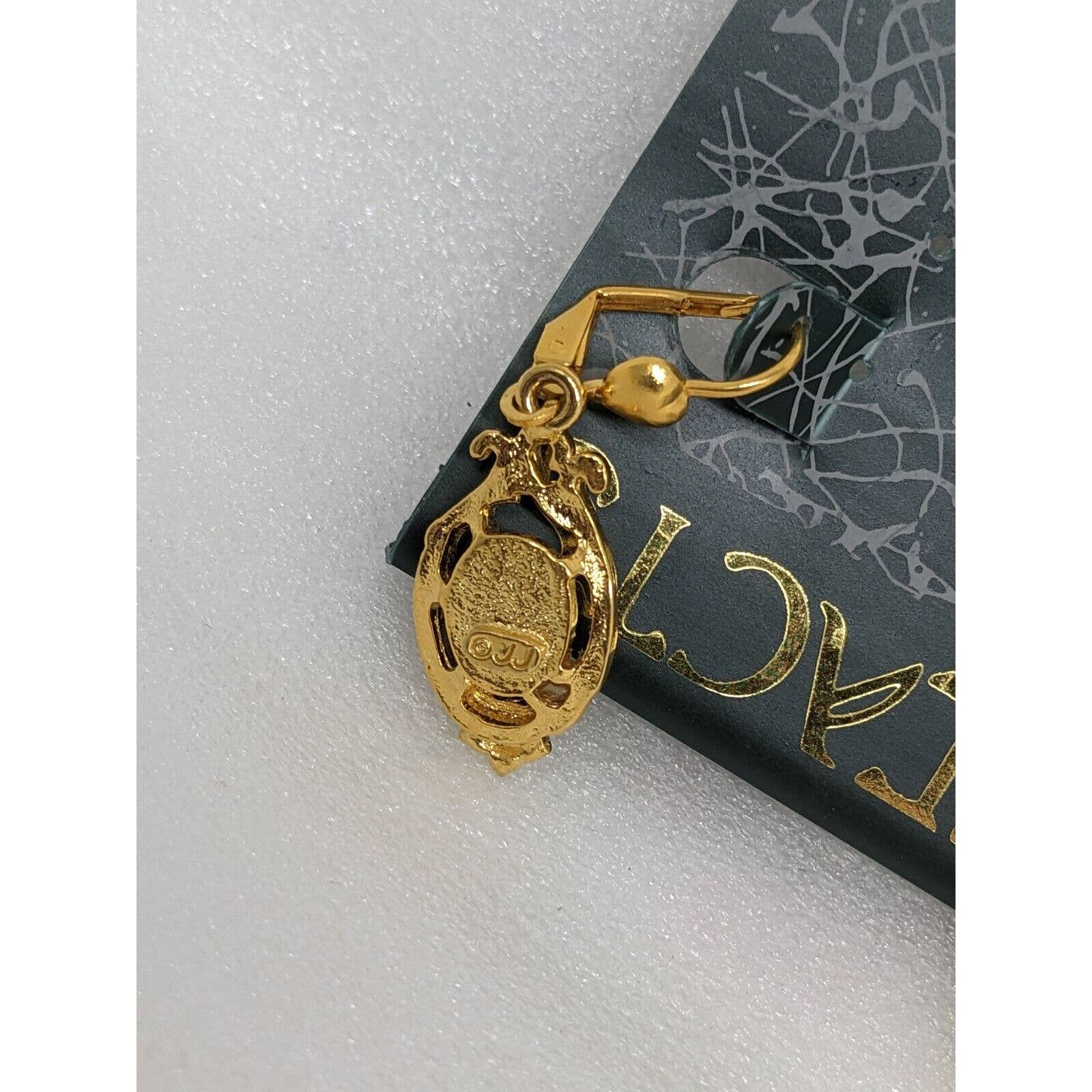 Victorian Style Cameo Dangle Pierced Earrings Artifact by JJ - Image 6