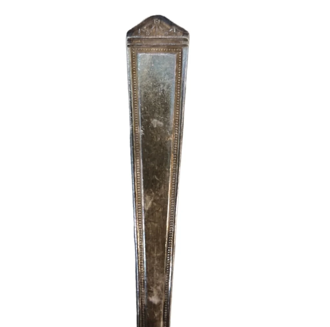 Victorian Vintage 1847 Rogers Bros Silverplate Butter Knife By 1847 Rogers Bros - Image 3