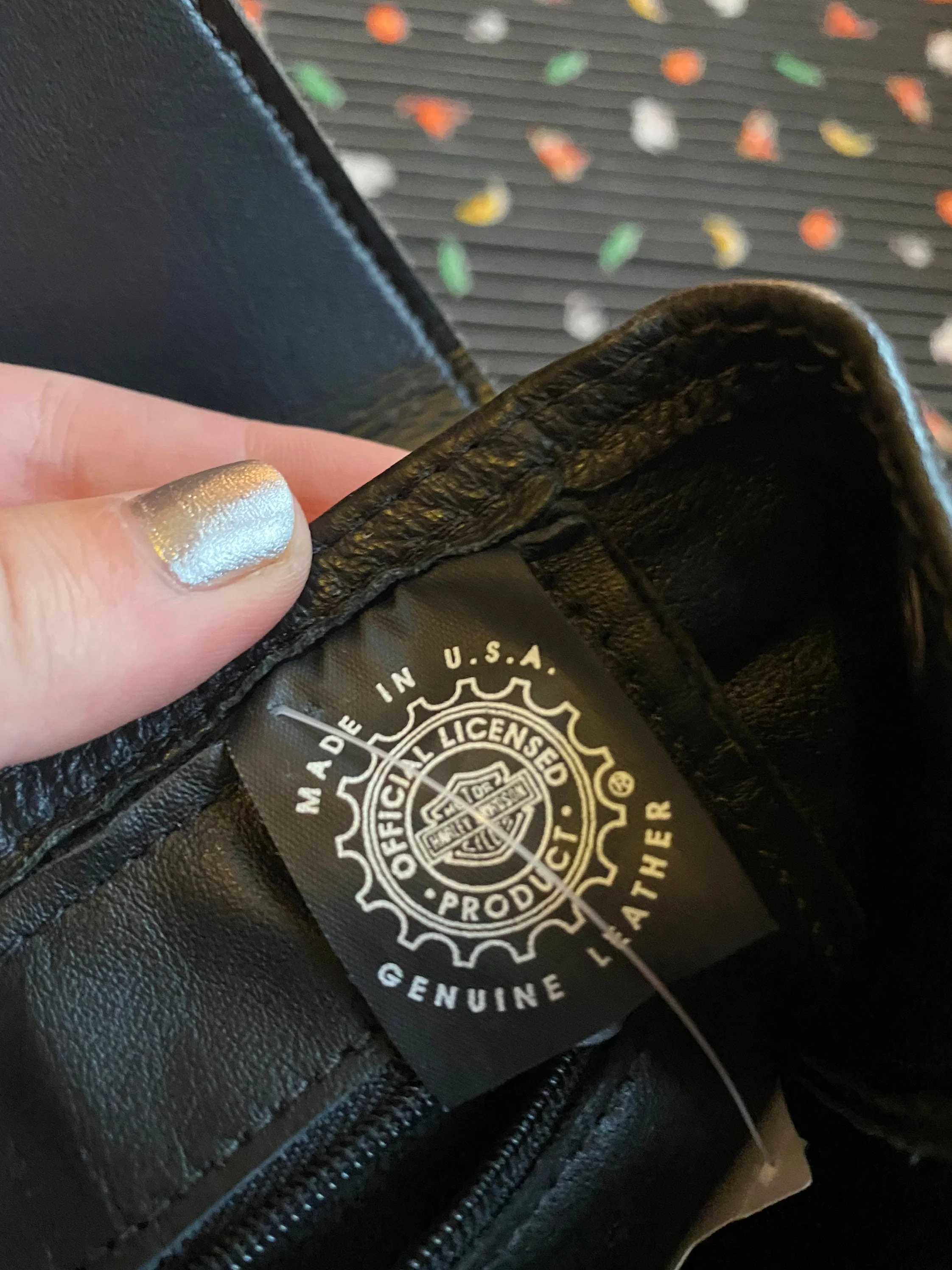 Vintage 00s 90s Usa Made Harley Davidson Black Leather Tooled Logo Emblem Backpack Bag - Image 5