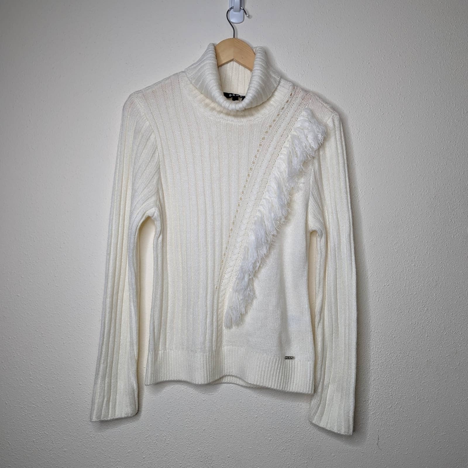 Vintage 00s Cream Ribbed Fringe Turtleneck Sweater M by DKNY - Image 3