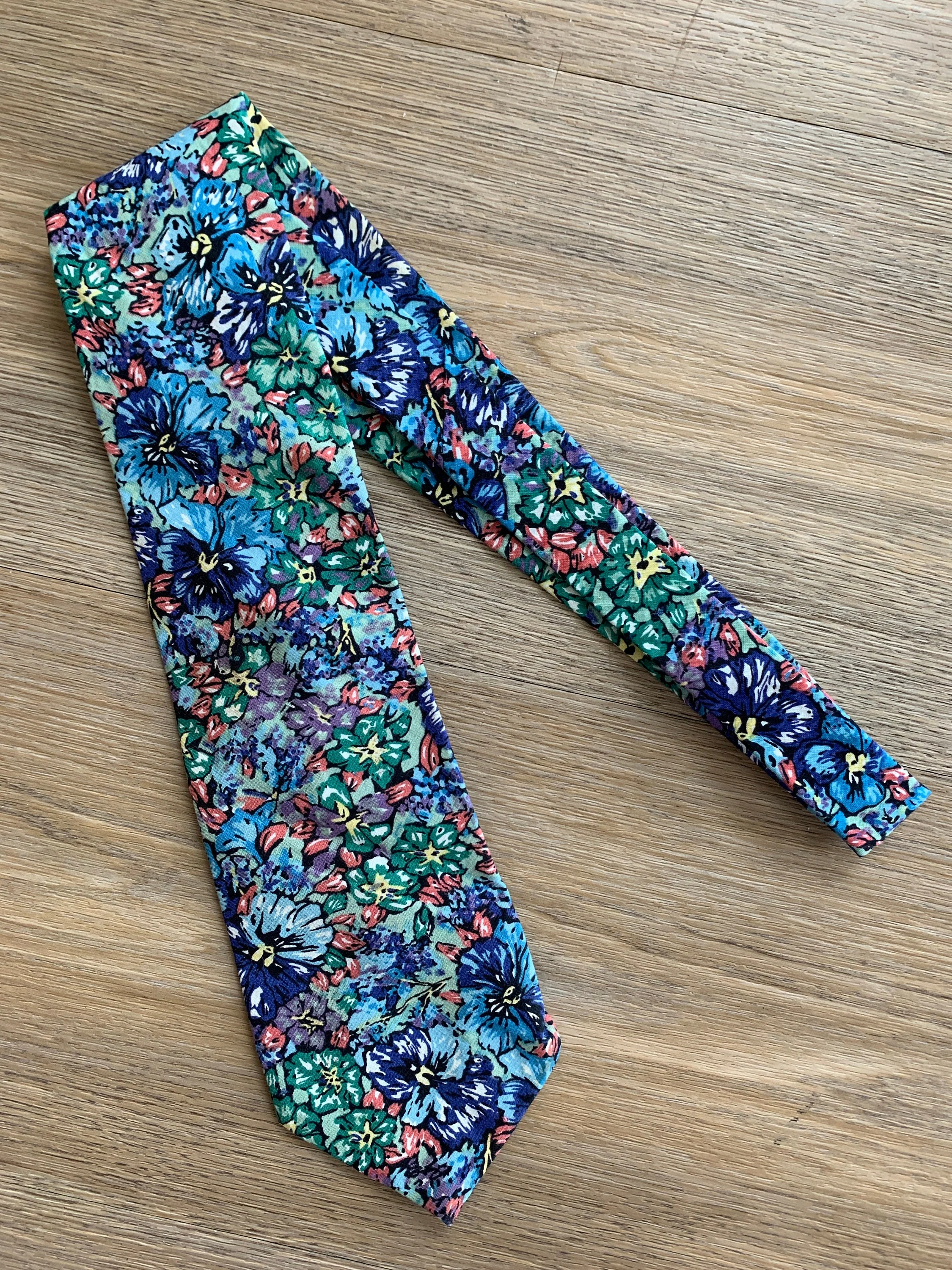 Vintage 100% Cotton Floral Necktie Tie by Liberty of London - Image 2