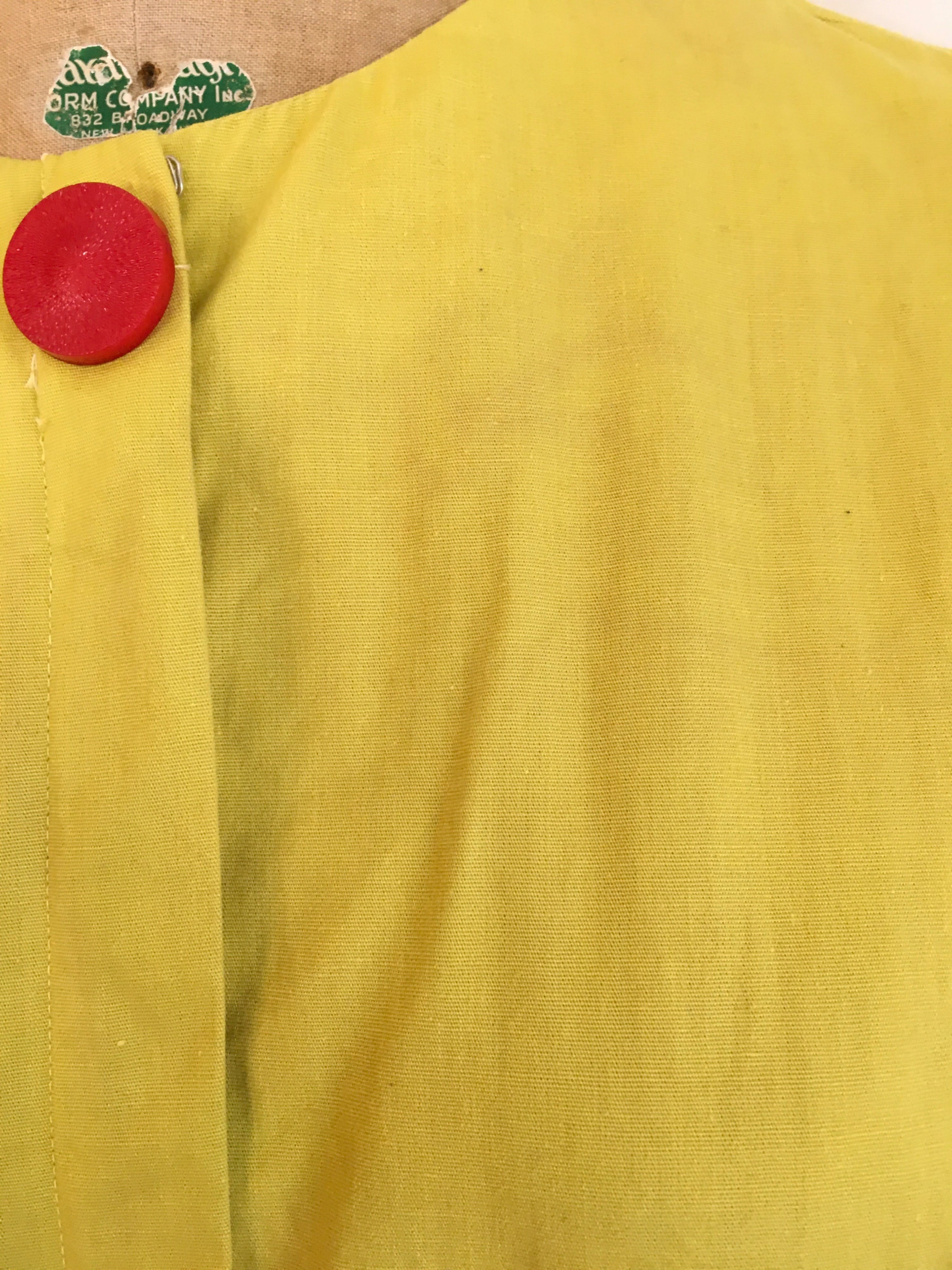 50’s Chartreuse Embroidered Pocket Dress by Kay Whitney Step N Go - Image 7
